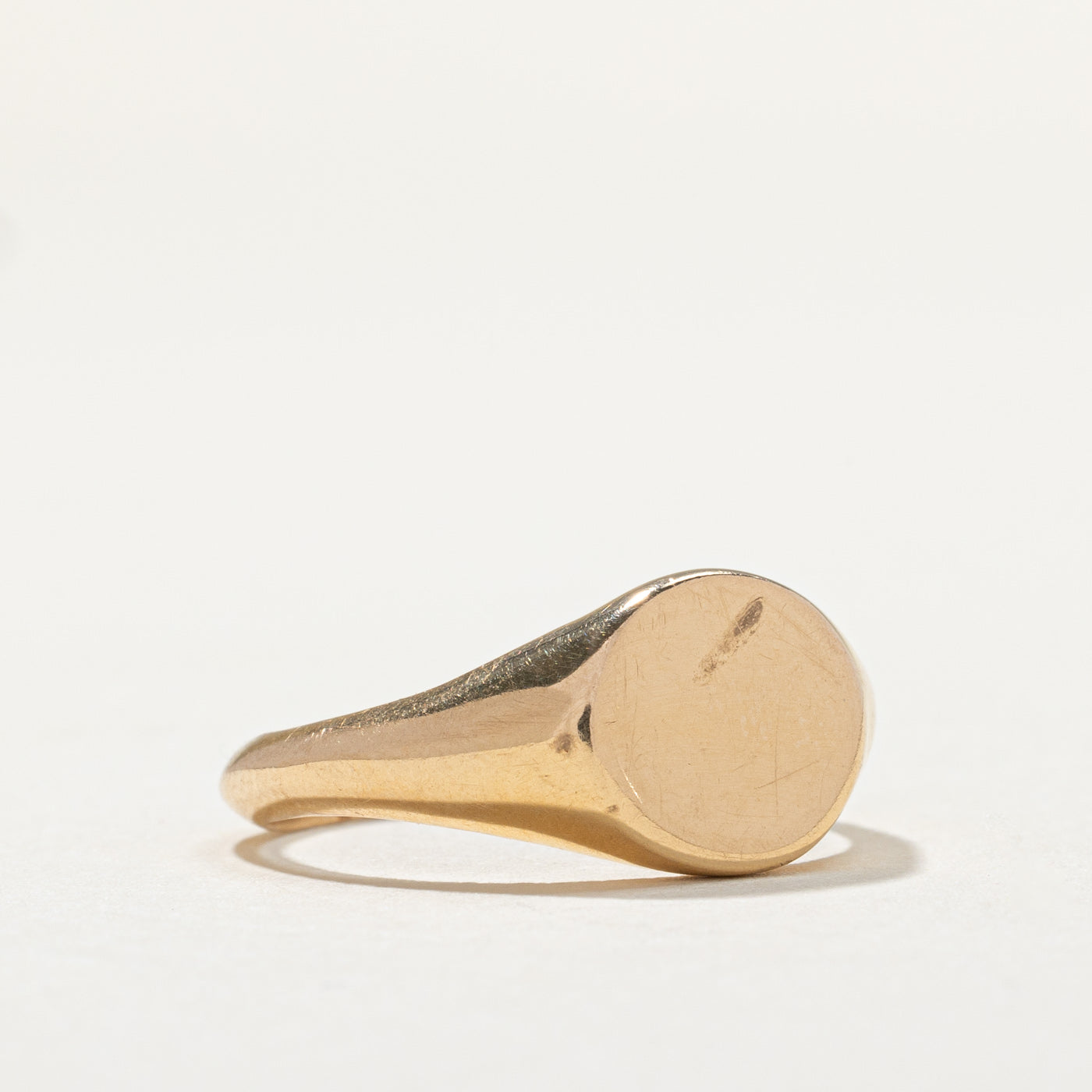 Vintage 18K Yellow Gold Signet Ring | SZ 6.5