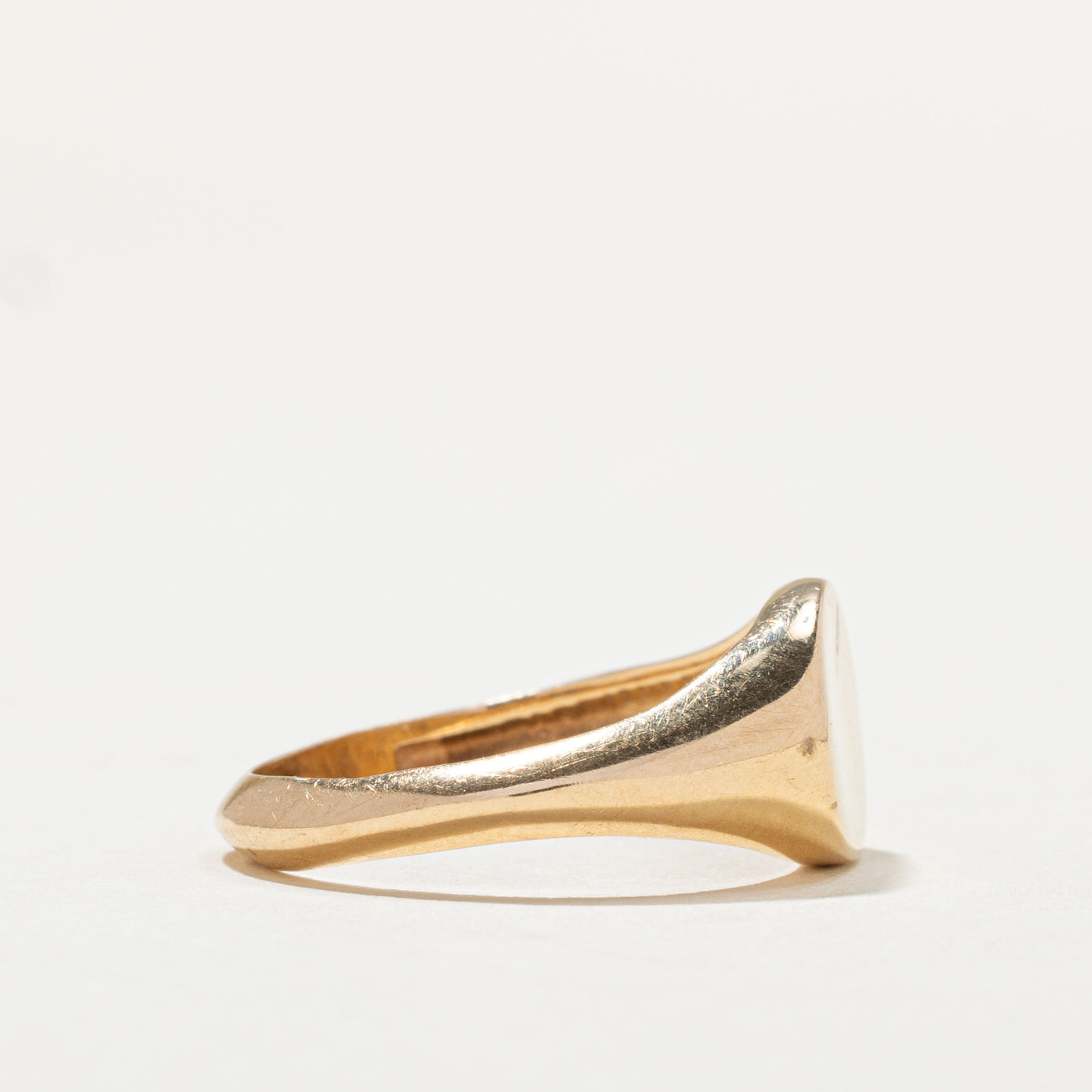 Vintage 18K Yellow Gold Signet Ring | SZ 6.5