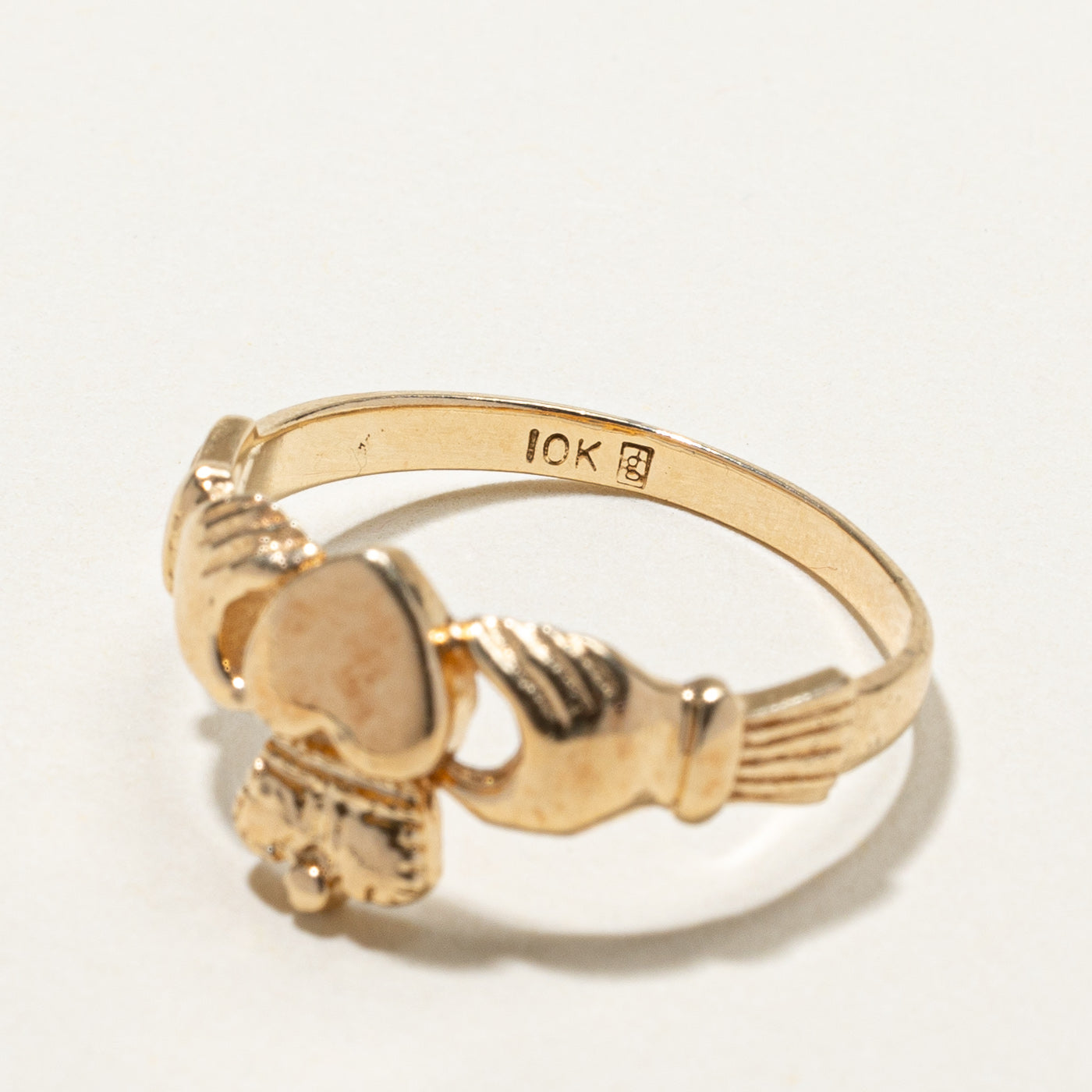 Bague Claddagh vintage en or jaune 10 carats | Taille 6,75