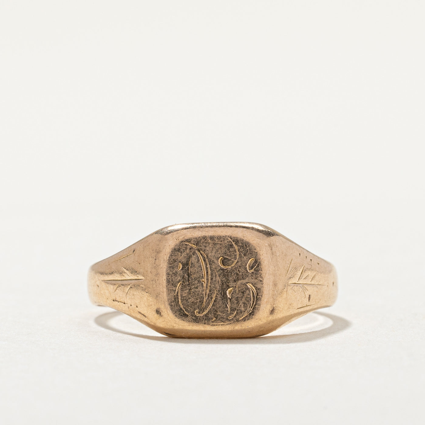 Vintage 14K Yellow Gold Initial Signet Ring | SZ 4.25