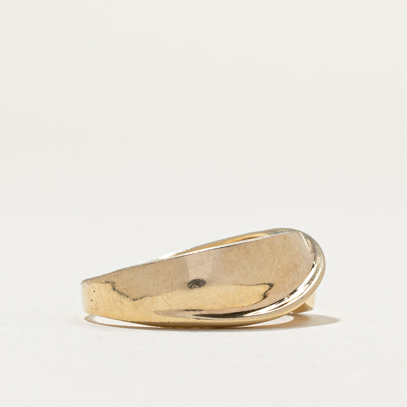 Bague torsadée vintage en or jaune 10 carats | Taille 8,75