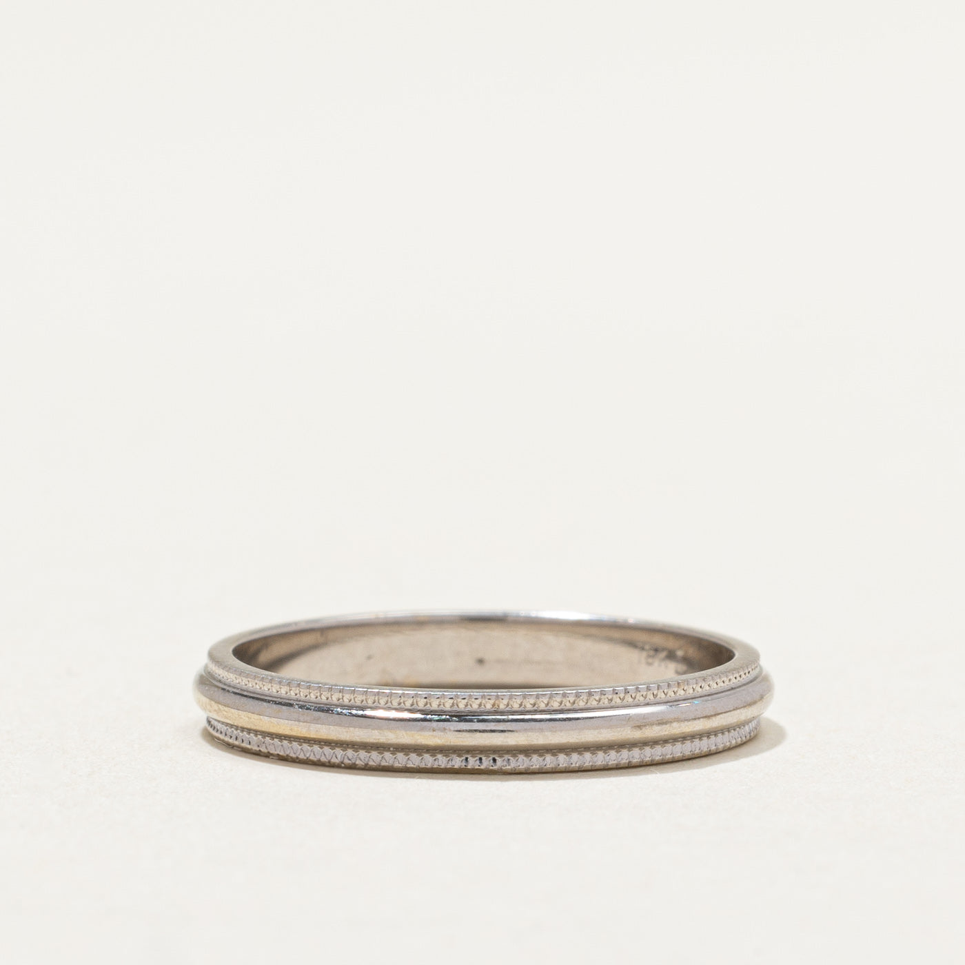 18K White Gold Milgrain Wedding Band | 2.6mm | SZ 5.5