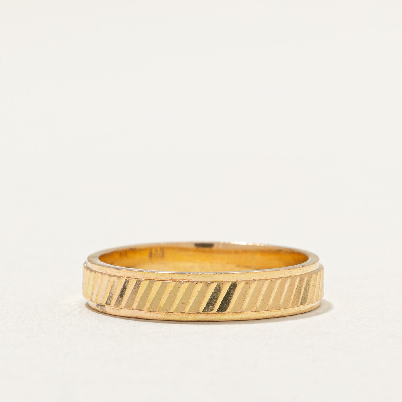 18K Yellow Gold Diamond Cut Band | 3.9mm | SZ 7.25