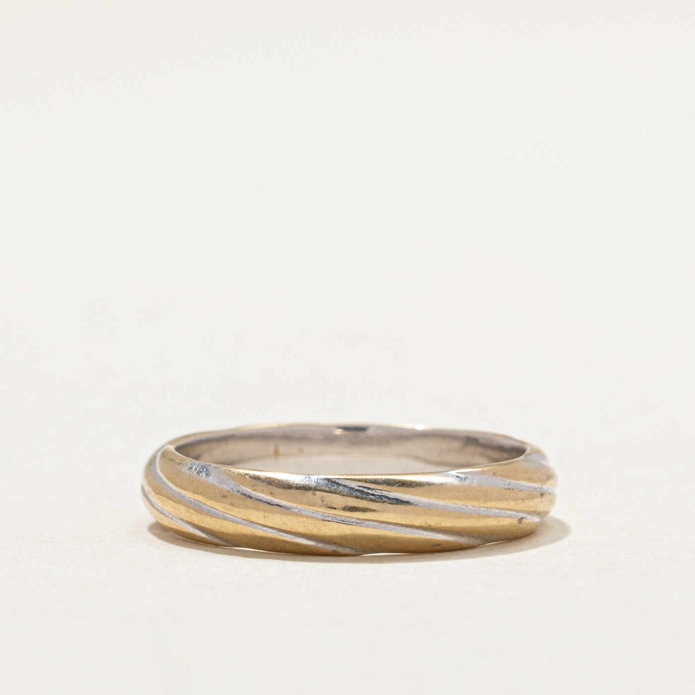 18K White Gold Twist Design Band | 3.9mm | SZ 7