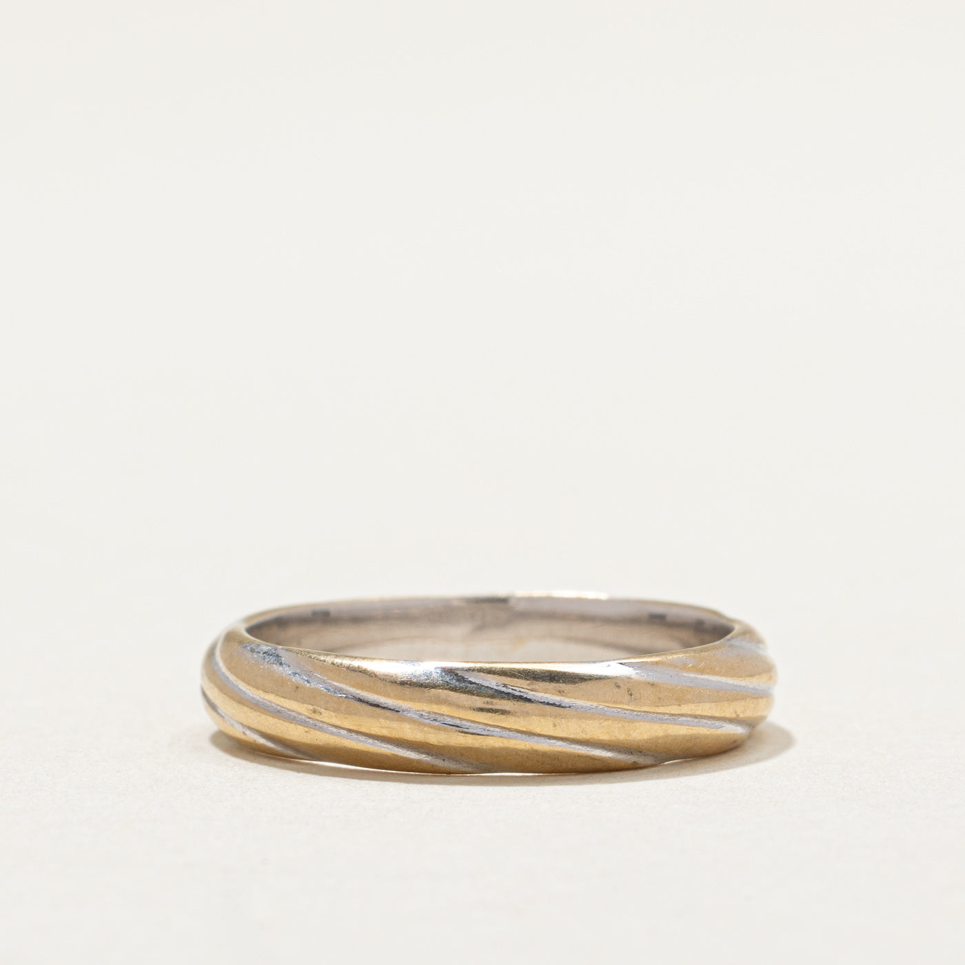 18K White Gold Twist Design Band | 3.9mm | SZ 7