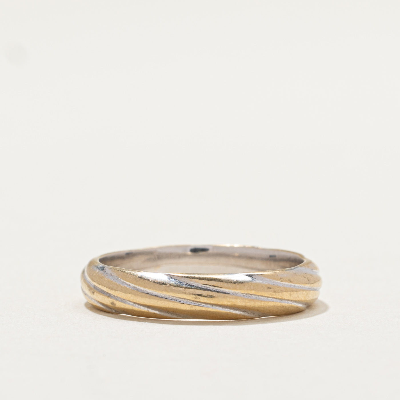 18K White Gold Twist Design Band | 3.9mm | SZ 7