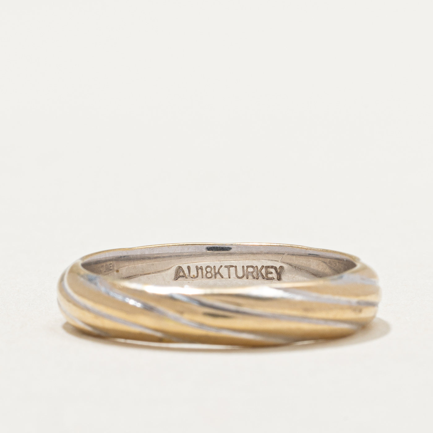 18K White Gold Twist Design Band | 3.9mm | SZ 7