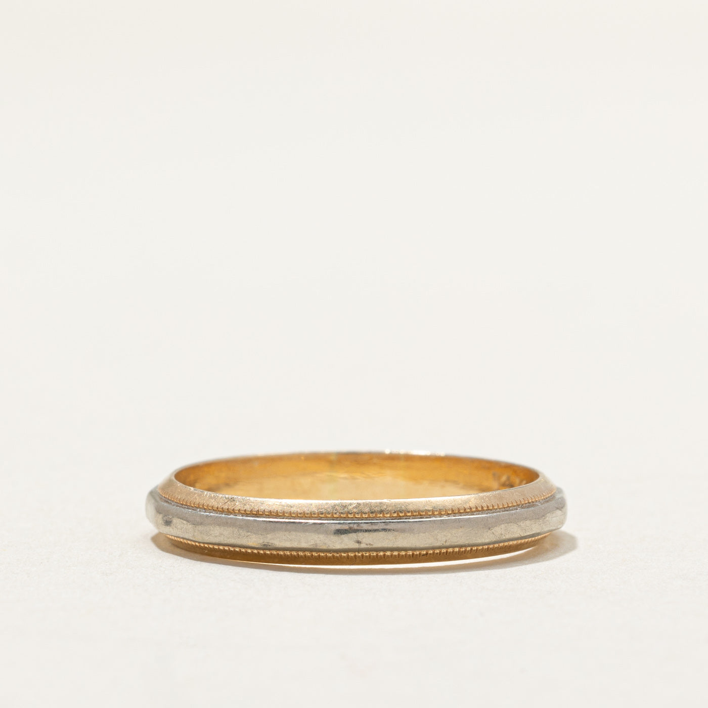 Alliance bicolore en or 14 carats avec motif milgrain | 3,3 mm | Taille 8,75