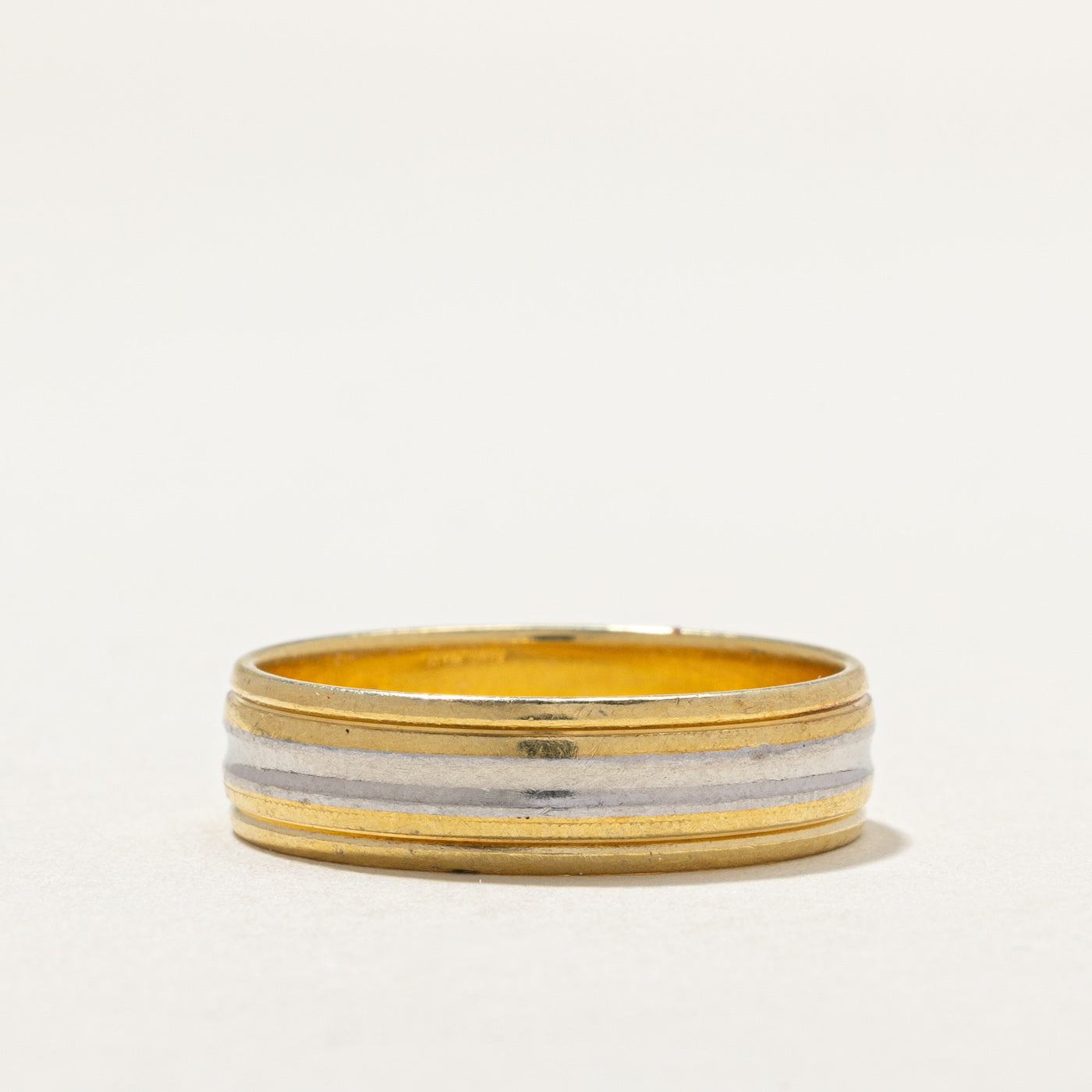 18K & Platinum Two Tone Textured Band | 6.2mm | SZ 9.75