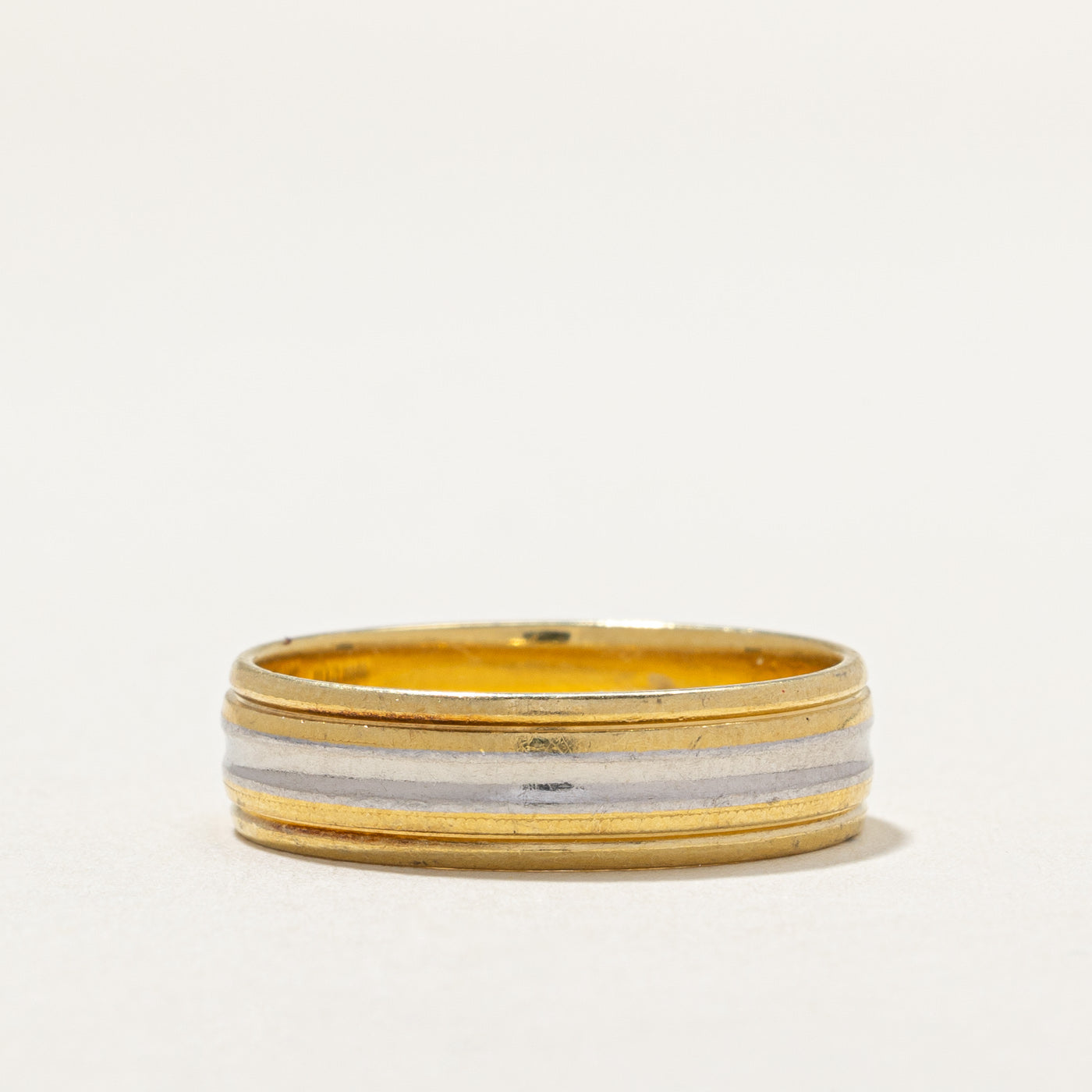 18K & Platinum Two Tone Textured Band | 6.2mm | SZ 9.75