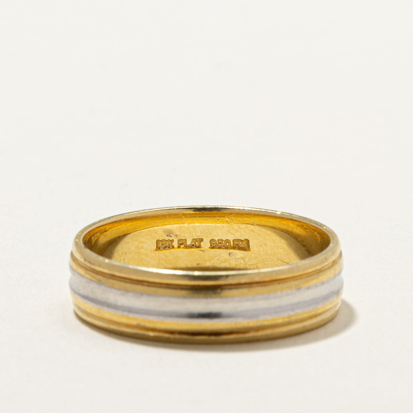 18K & Platinum Two Tone Textured Band | 6.2mm | SZ 9.75