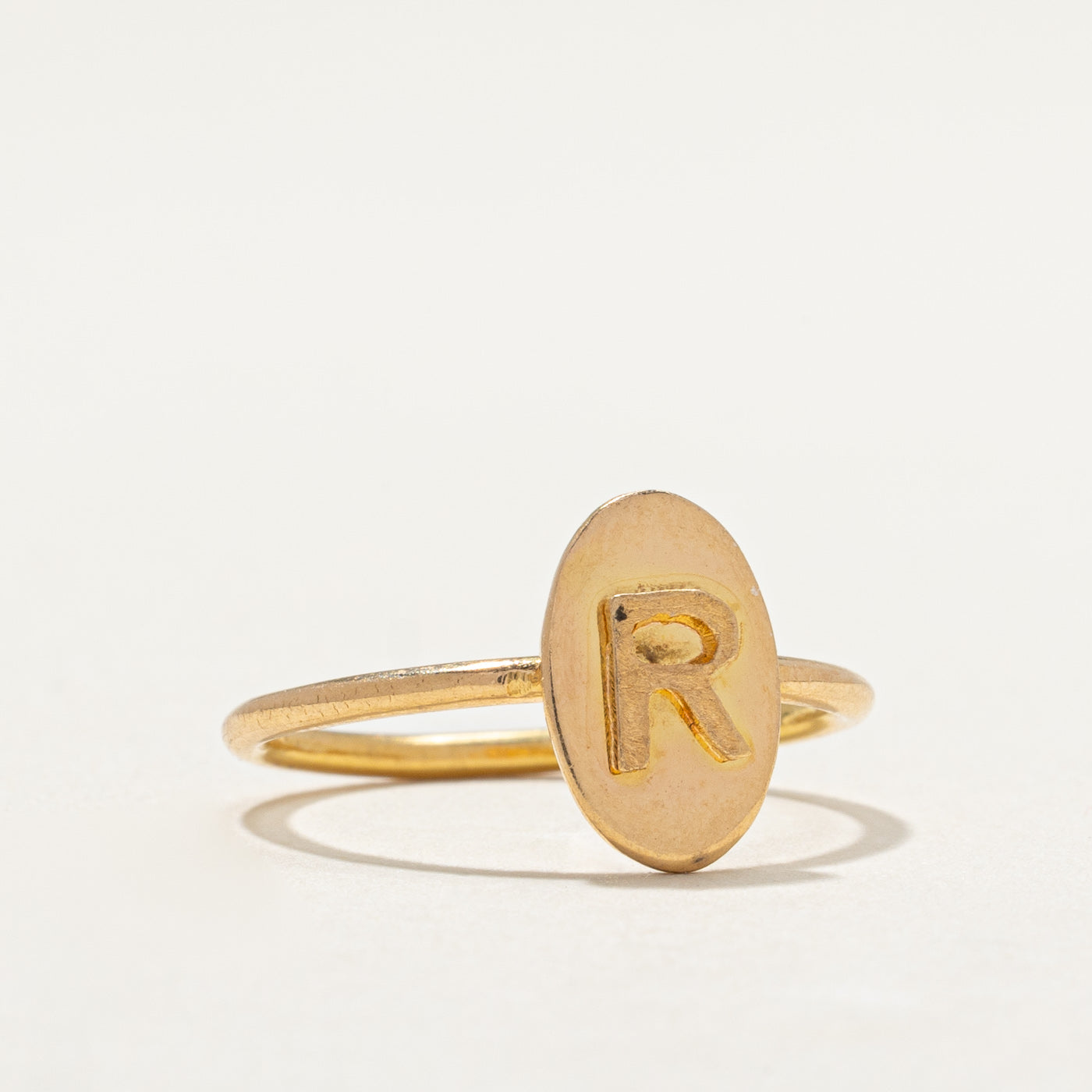 20K Yellow Gold Oval Shaped "R" Initial Ring | SZ 6
