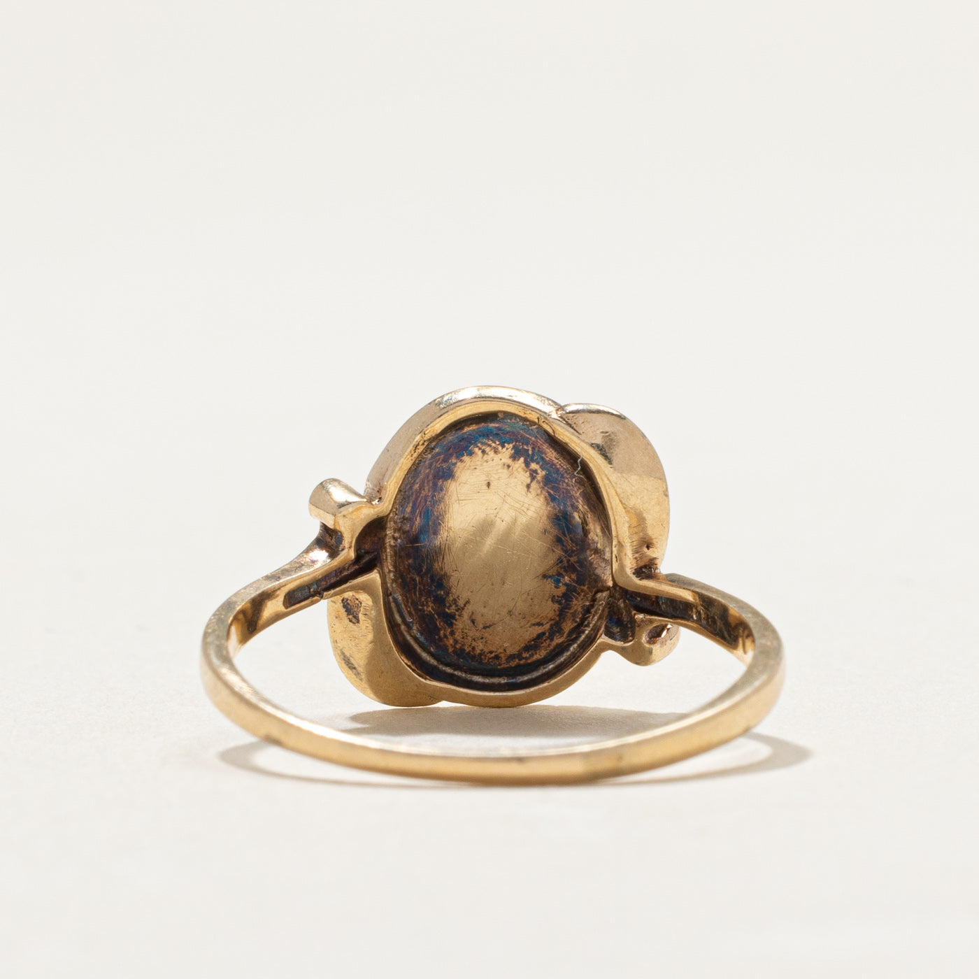 Bague ovale en or jaune 10 carats avec initiale « K » | Taille 8,25