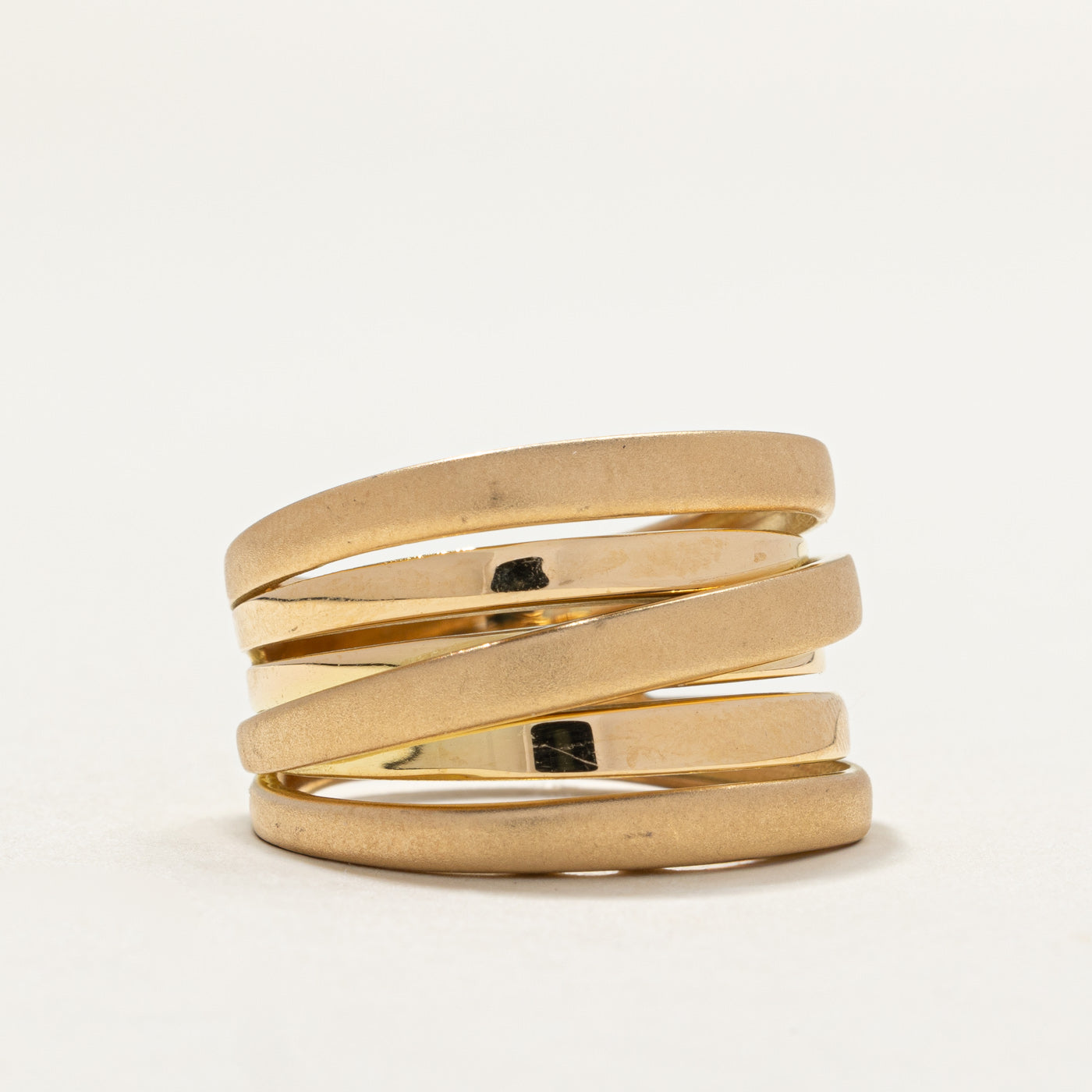 Bague cocktail à anneaux superposés en or jaune 18 carats | Taille 0,75