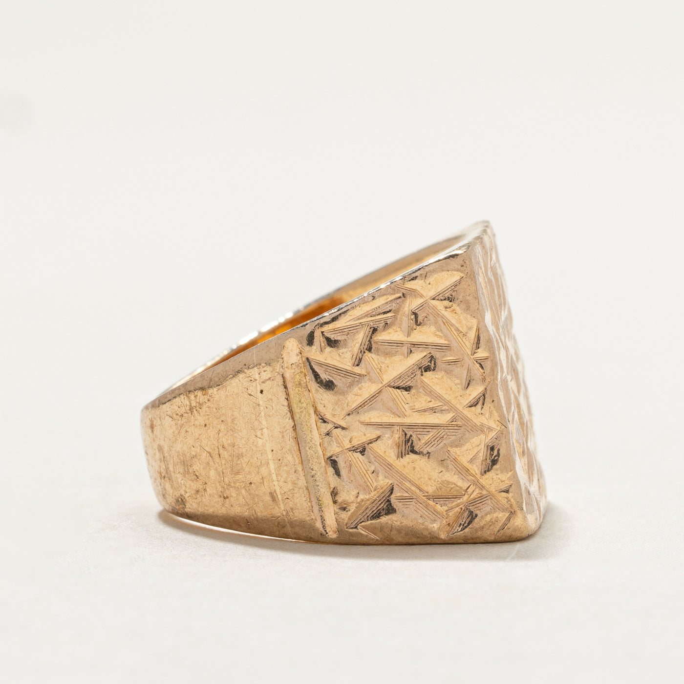 9K Yellow Gold Textured Square Signet Ring | SZ 6