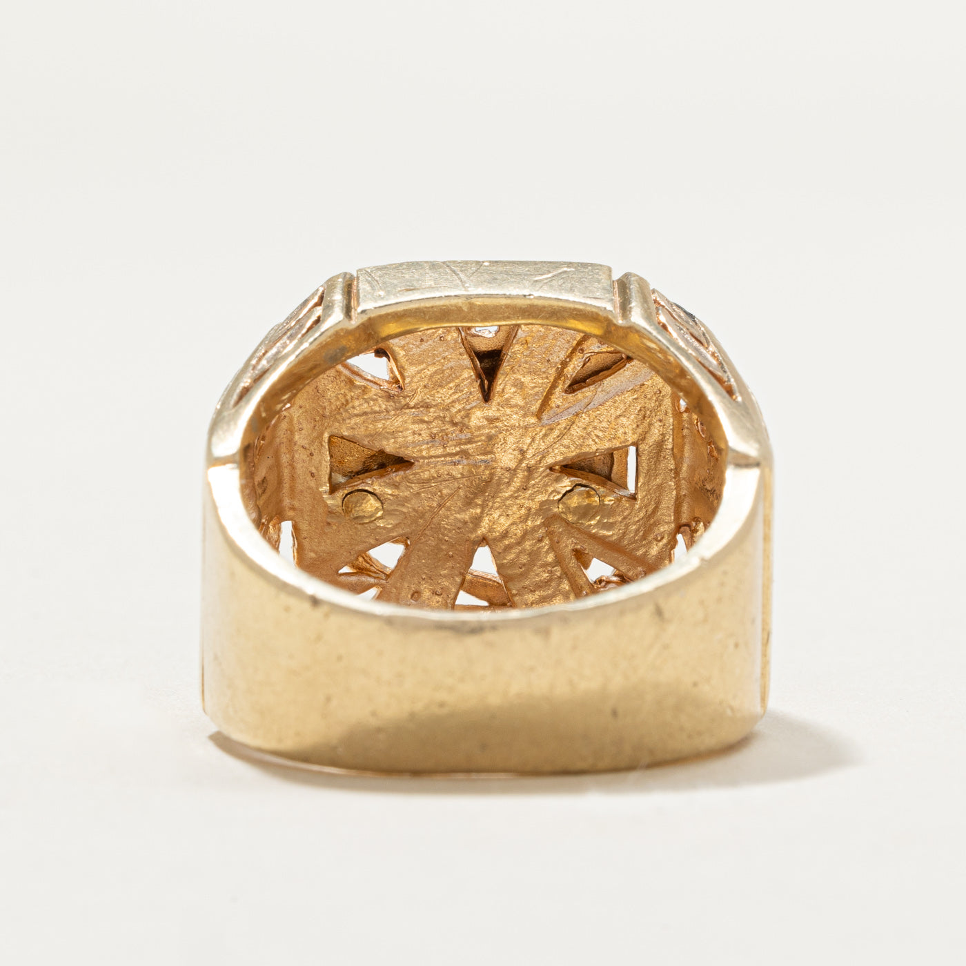 Bague deux chevaliers templiers en or jaune 10 carats | Taille 9,25