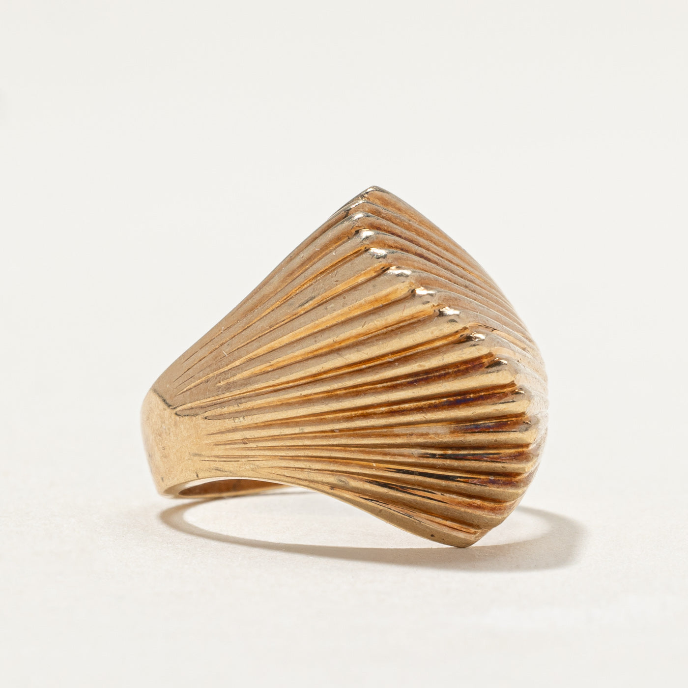 10K Yellow Gold Grooved Dome Ring | SZ 6