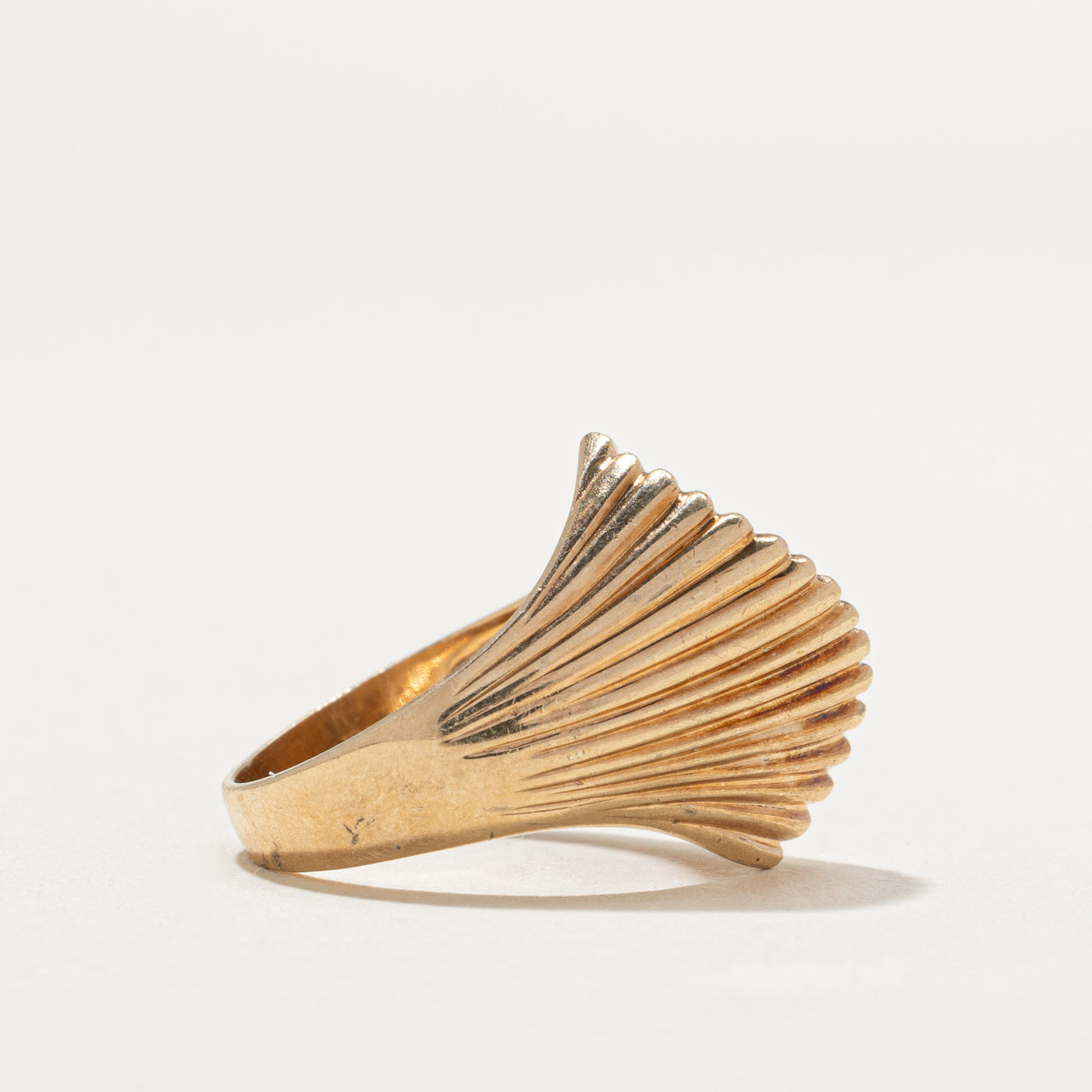 10K Yellow Gold Grooved Dome Ring | SZ 6