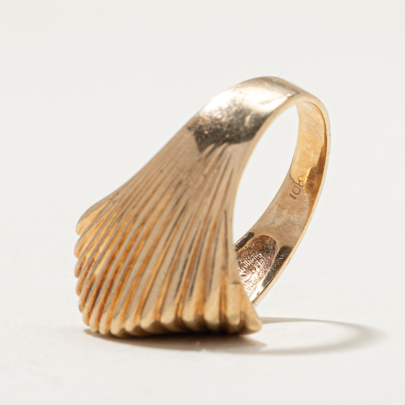 10K Yellow Gold Grooved Dome Ring | SZ 6