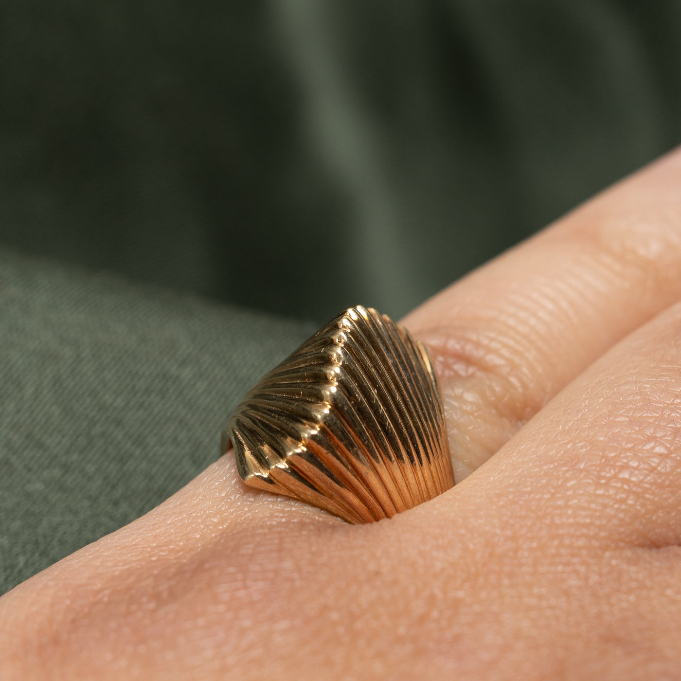 10K Yellow Gold Grooved Dome Ring | SZ 6