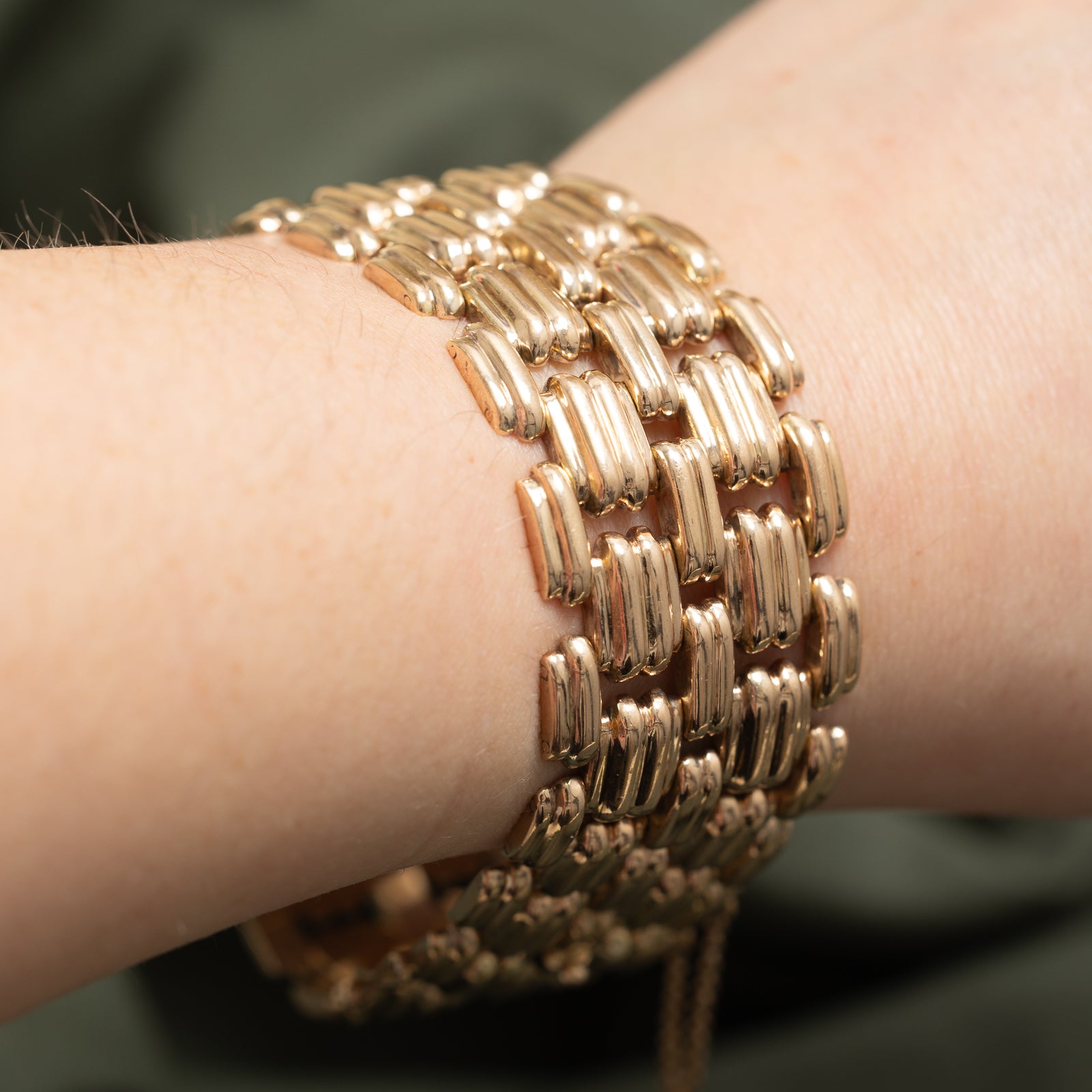 14K Yellow Gold Textured Panther Chain Bracelet | 26.09mm | 7.5"