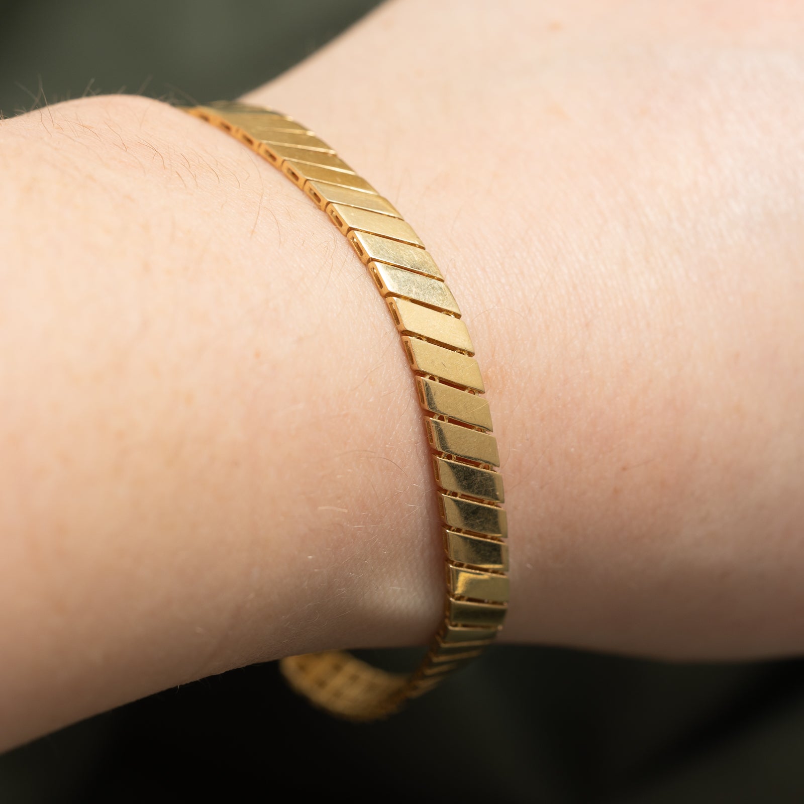 18K Yellow Gold Diagonal Flat Link Bracelet | 5.98mm | 7.5"