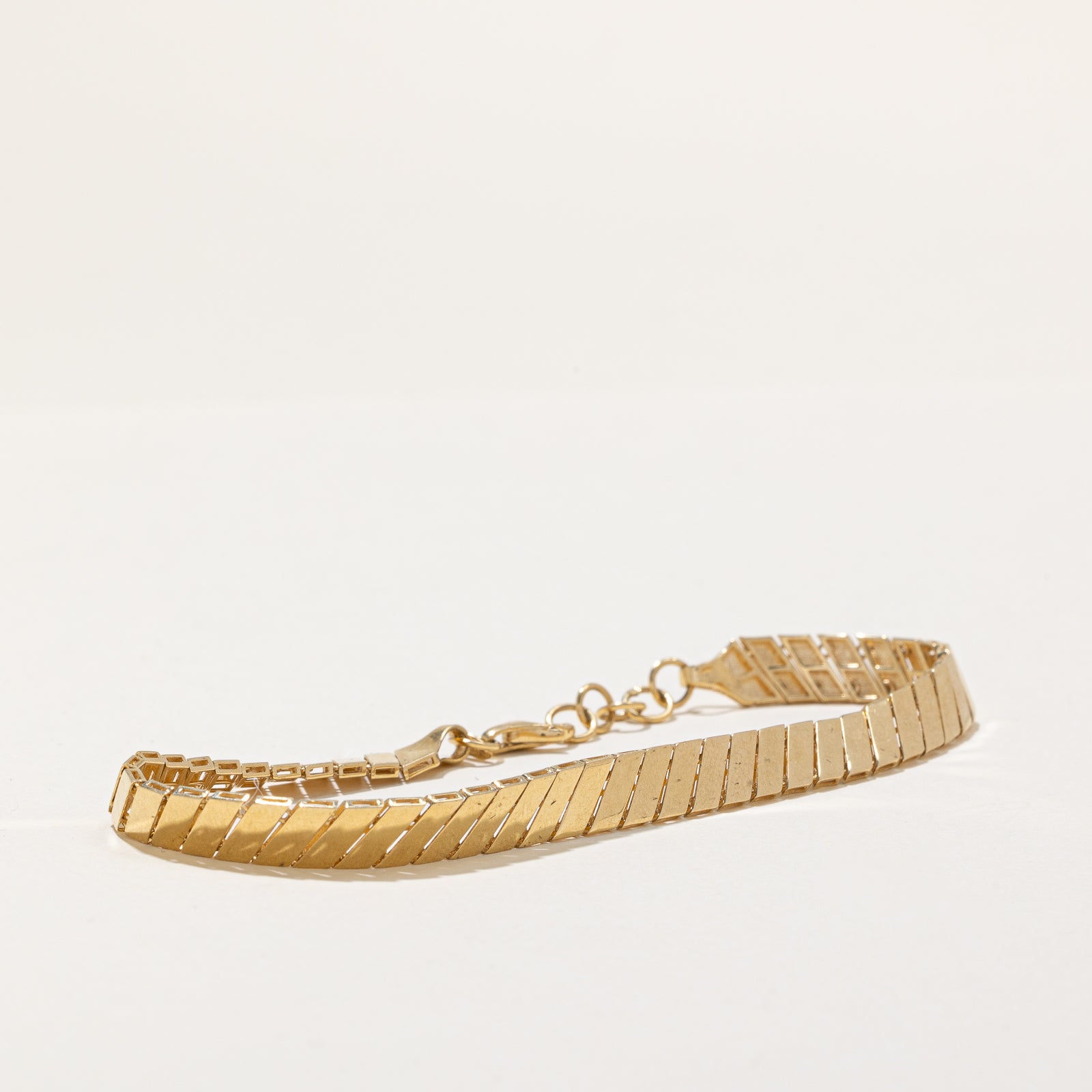 18K Yellow Gold Diagonal Flat Link Bracelet | 5.98mm | 7.5"
