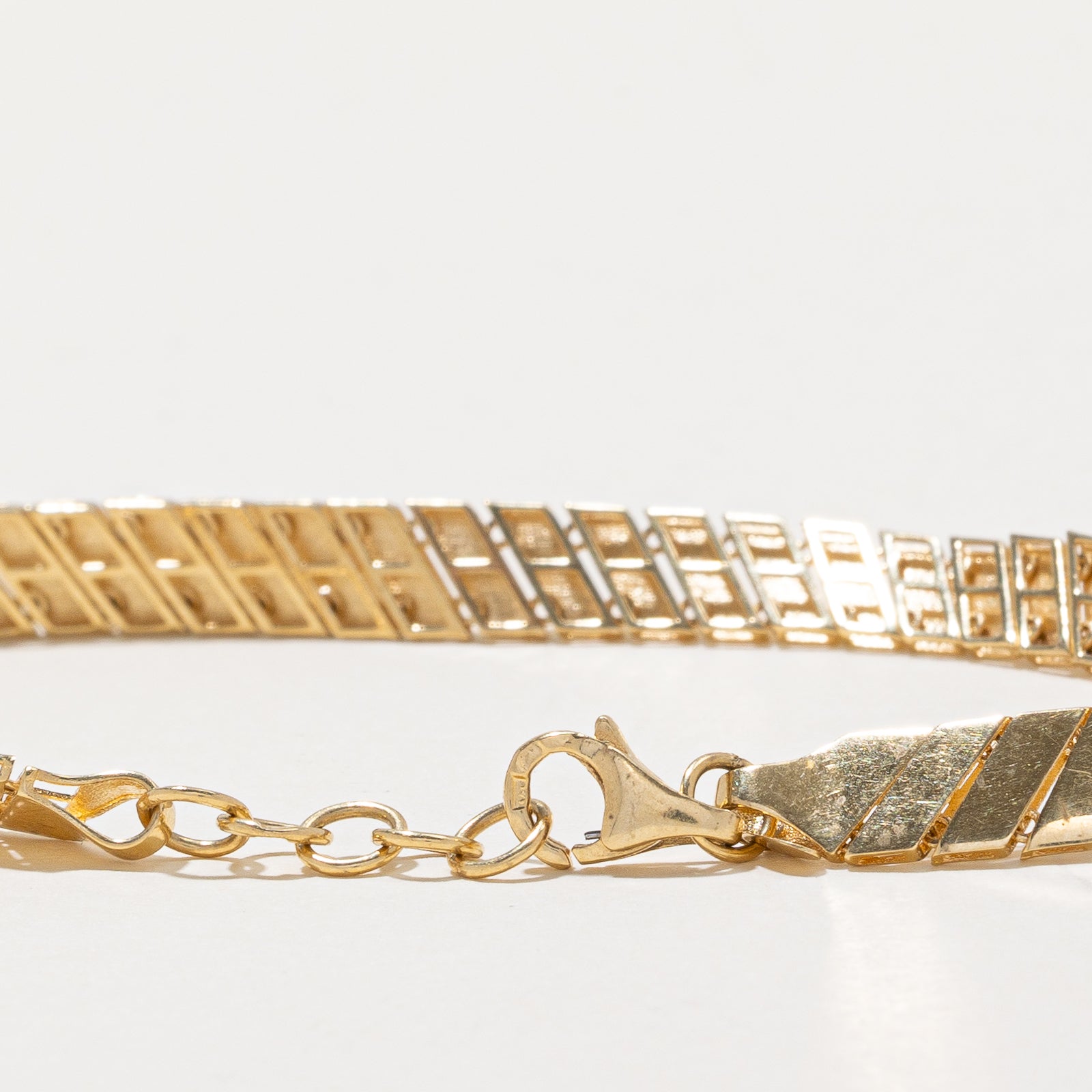 18K Yellow Gold Diagonal Flat Link Bracelet | 5.98mm | 7.5"