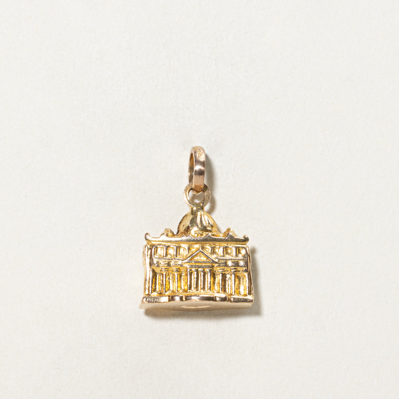 Vintage Italian 18K St. Peter's Basilica Charm