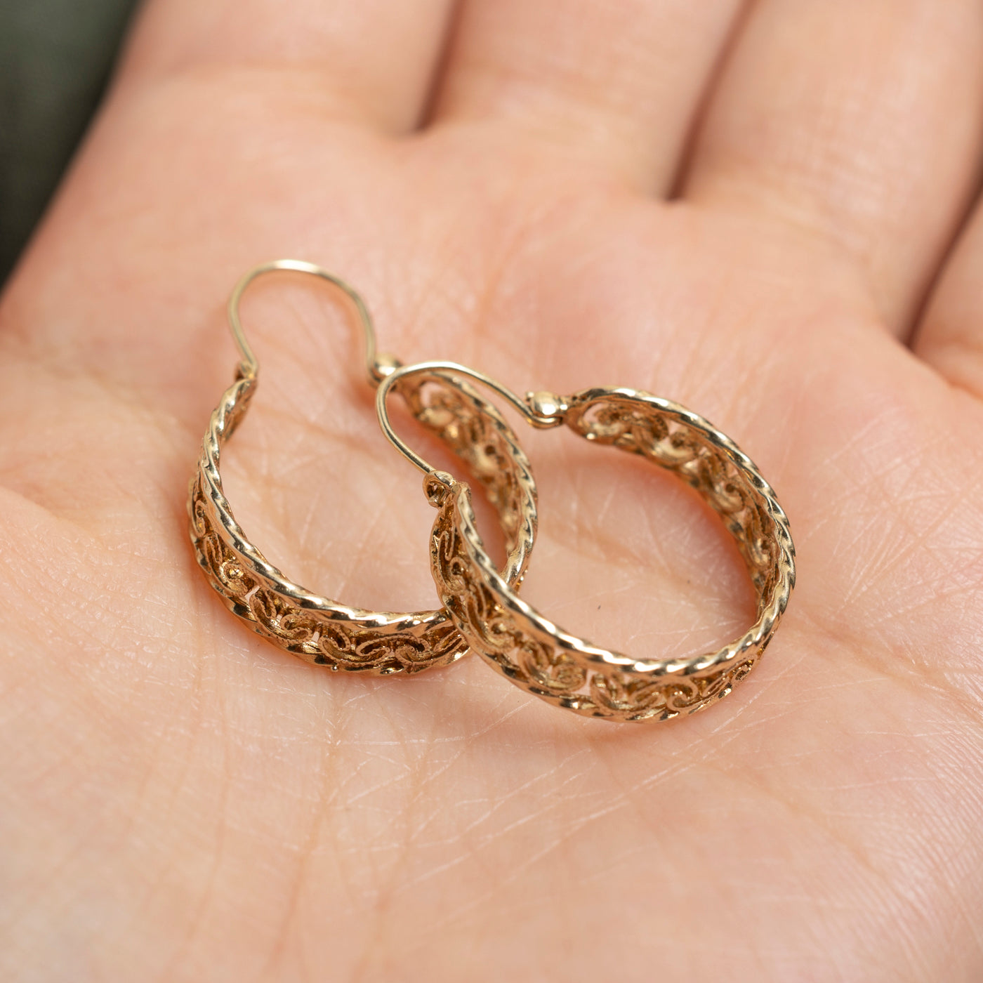 14k Yellow Gold Scrollwork Hoop Earrings