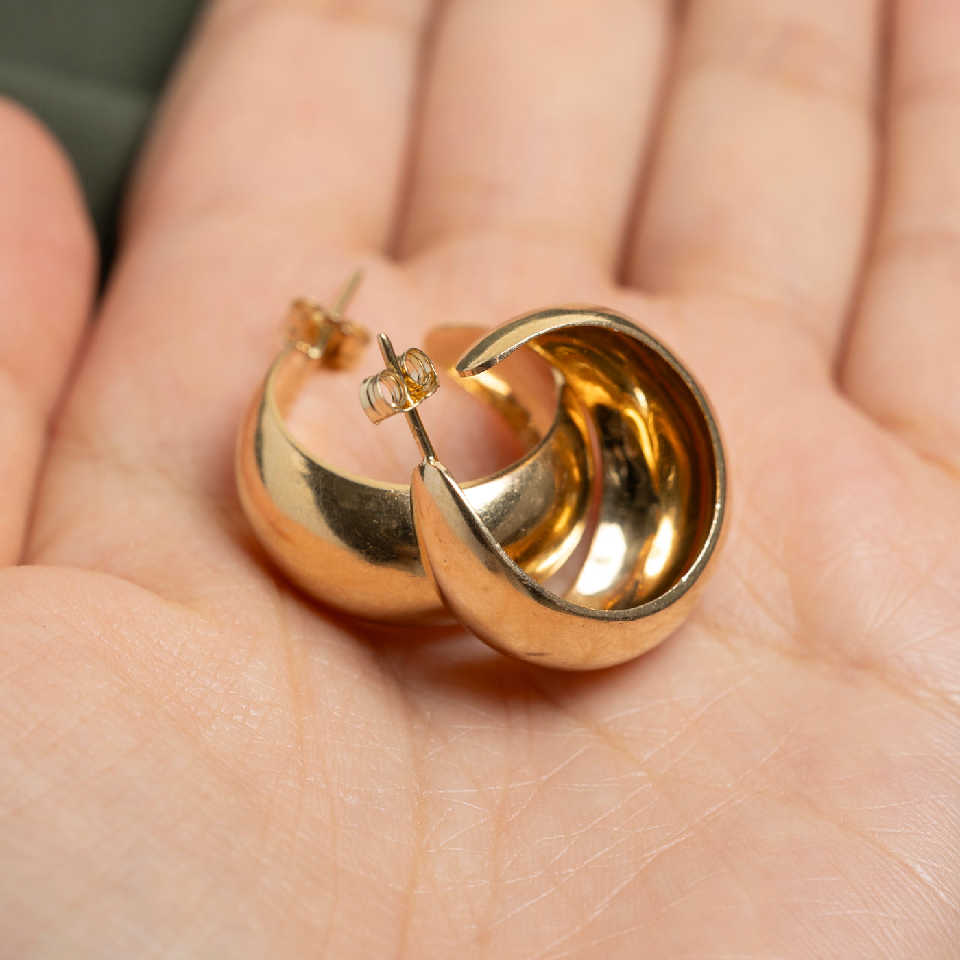 14k Yellow Gold Chunky Hoop Earrings