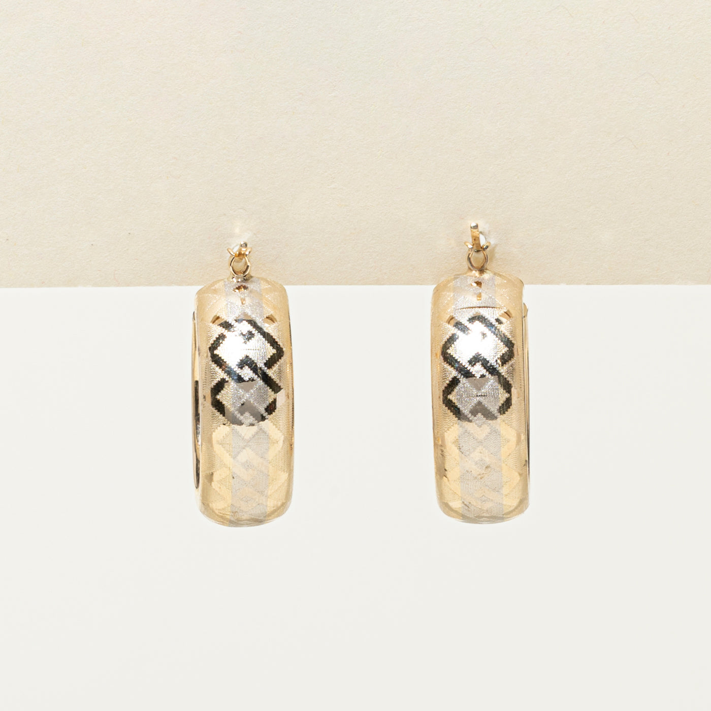 14k Yellow Gold Patterned Hoop Earrings