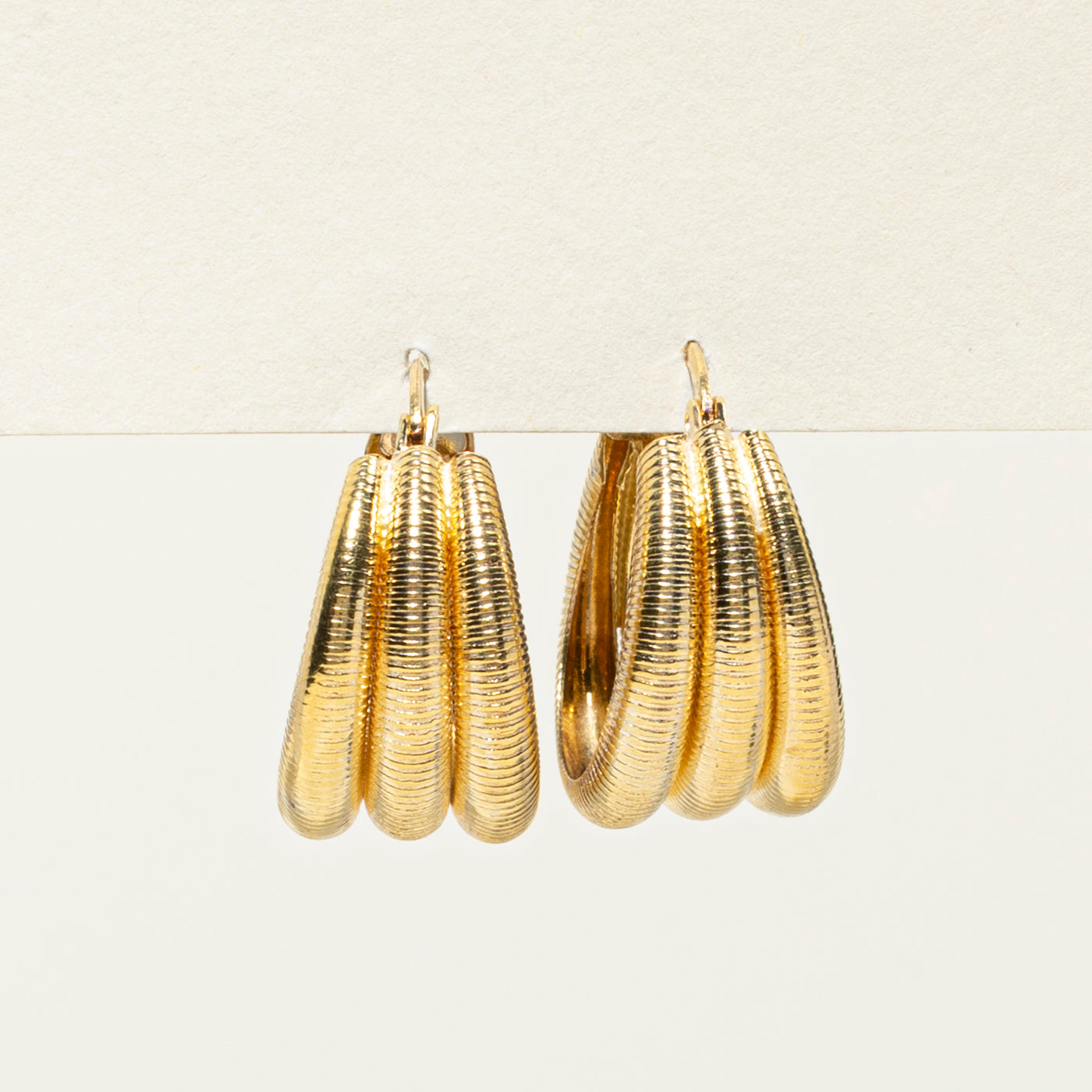 18k Yellow Gold Grooved Hoop Earrings