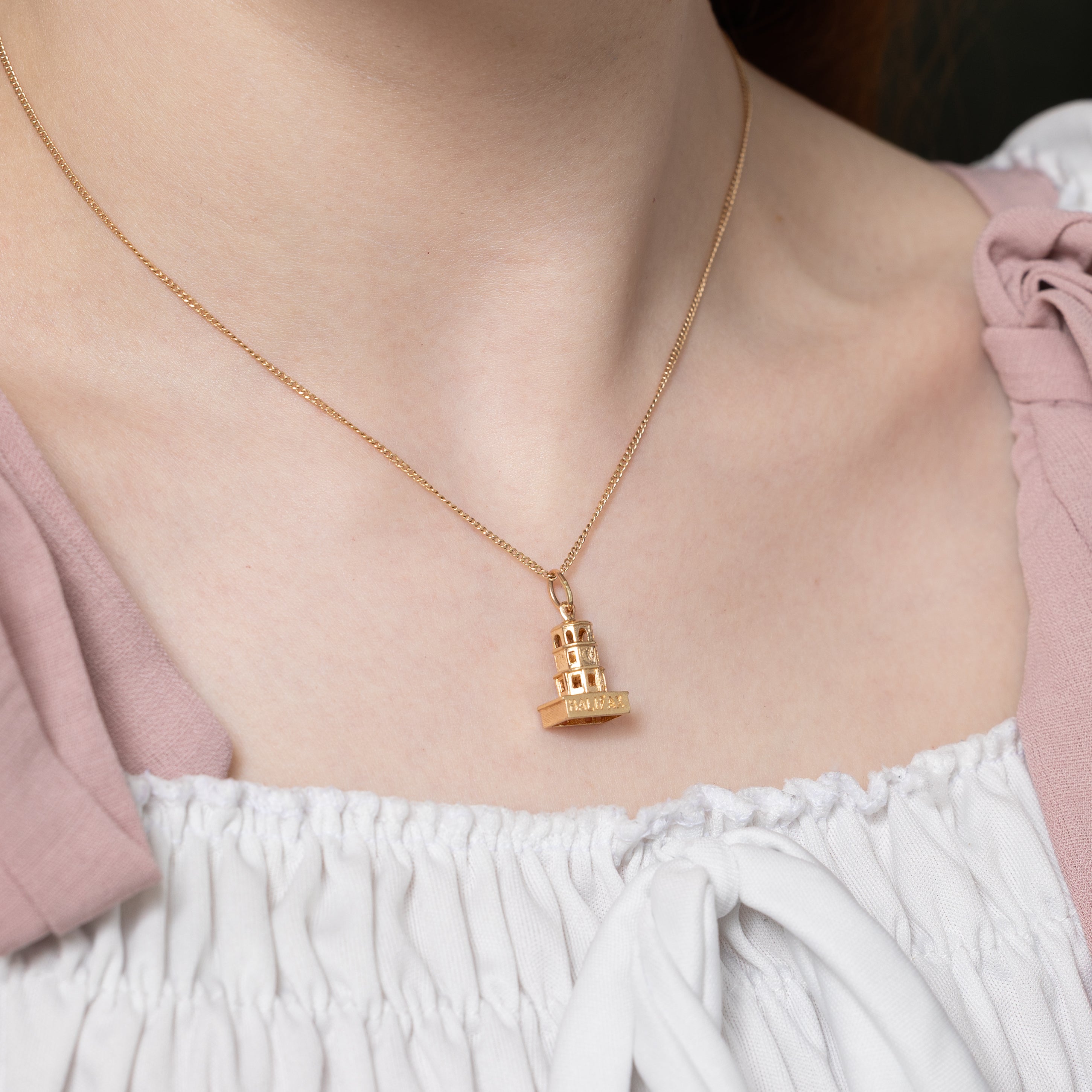 10k Yellow Gold Halifax Town Clock Charm