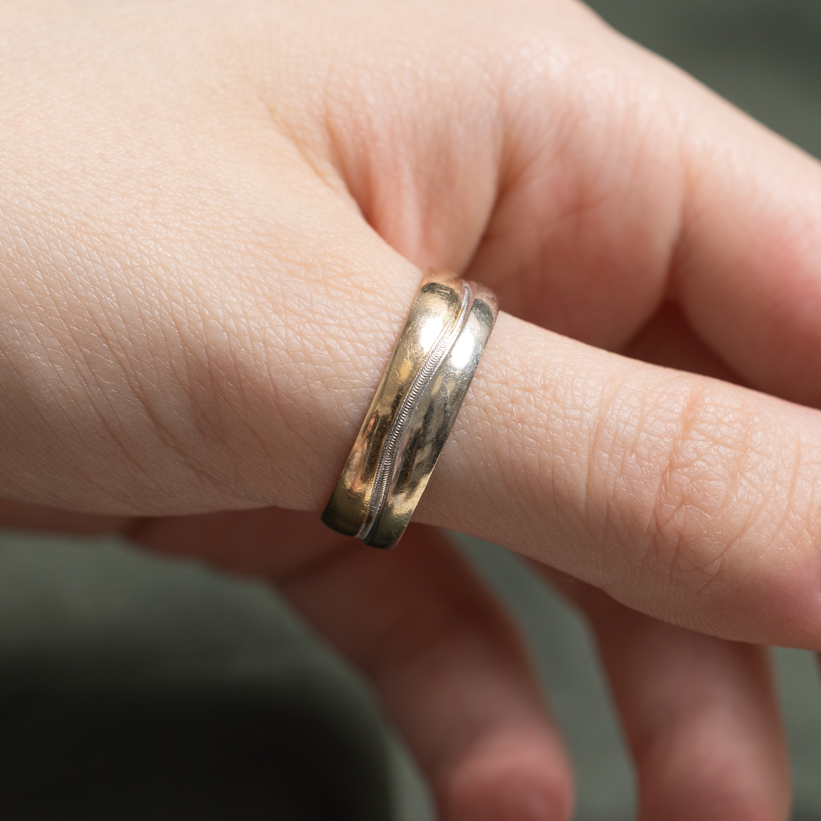 'Birks' 14k Two Tone Gold Milgrain Wave Band | 6.75mm | SZ 12