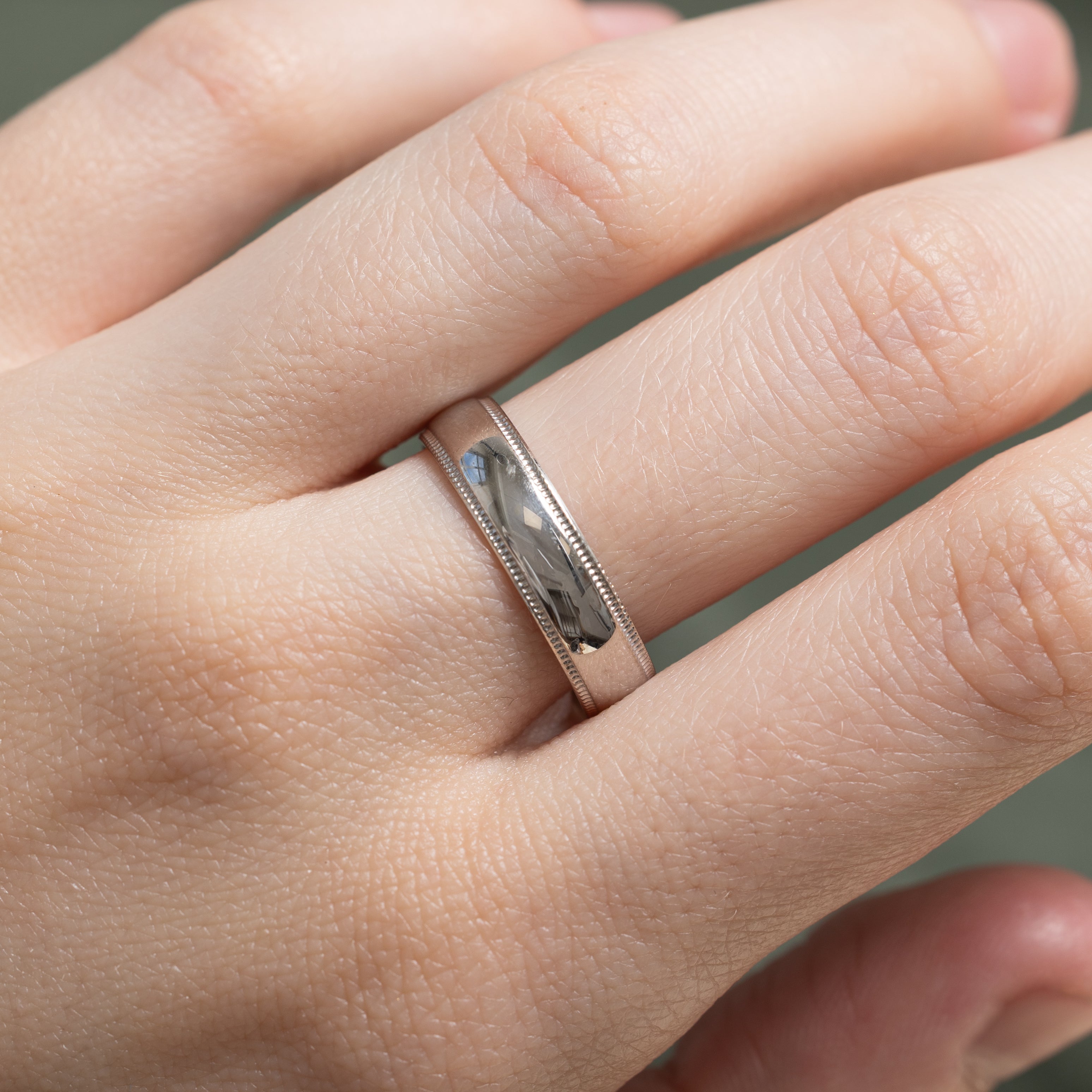 'Birks' 18k White Gold Milgrain Band | 5mm | SZ 8.5