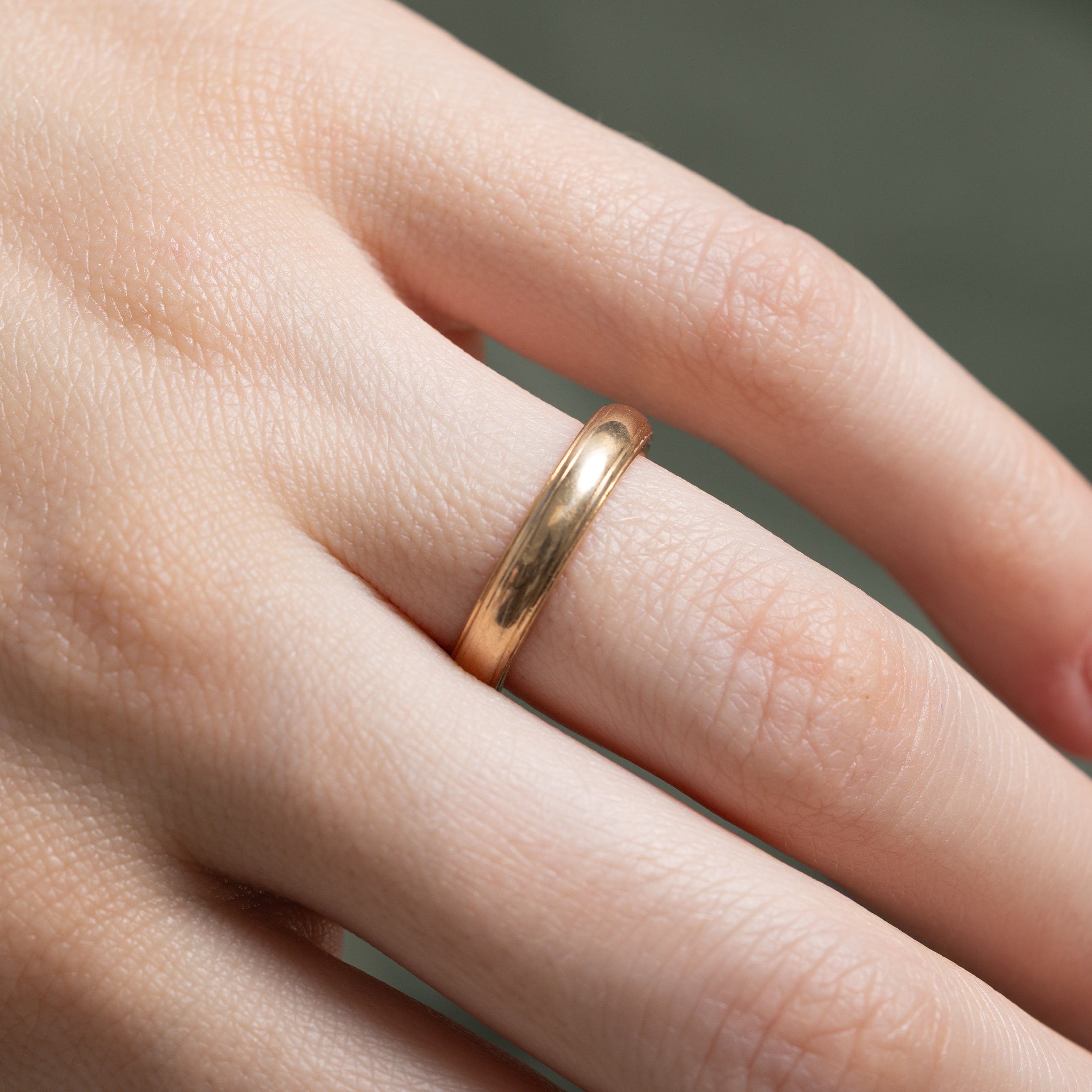 'Birks' 14k Yellow Gold Grooved Band | 3.5mm | SZ 6
