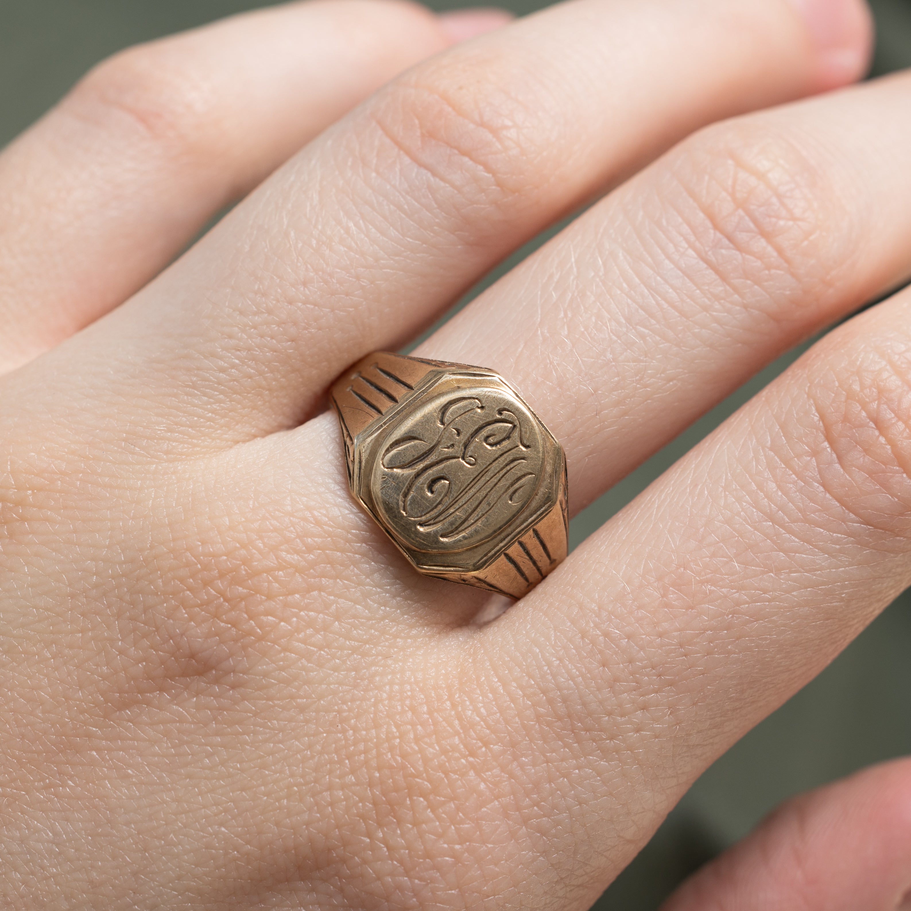 Vintage Canadian 10k "JEW" Initial Signet Ring | 3mm | SZ 10.25
