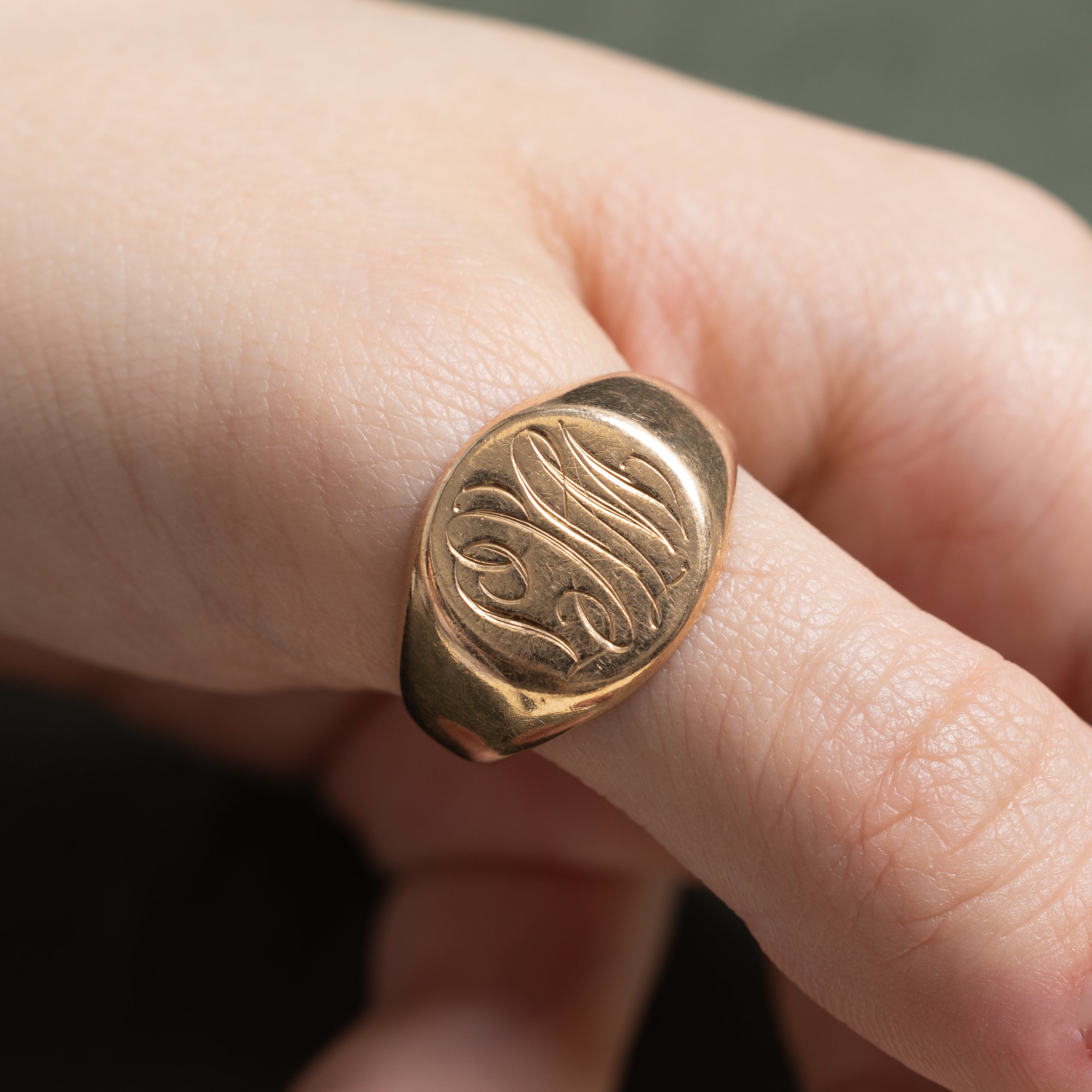 Vintage Canadian 10k "WHJ" Initial Signet Ring | SZ 10.5