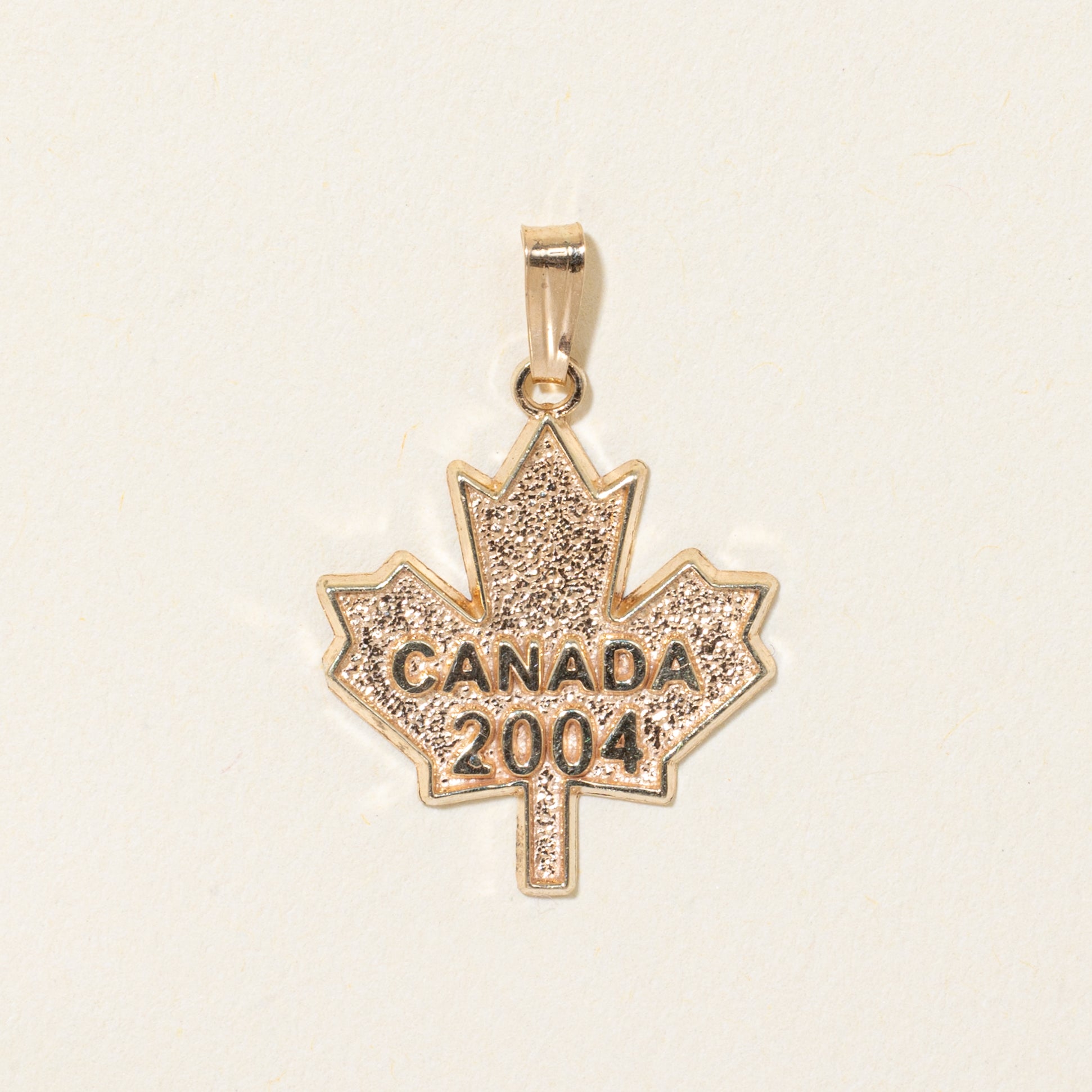 10k Yellow Gold 2004 Canada Maple Leaf Pendant
