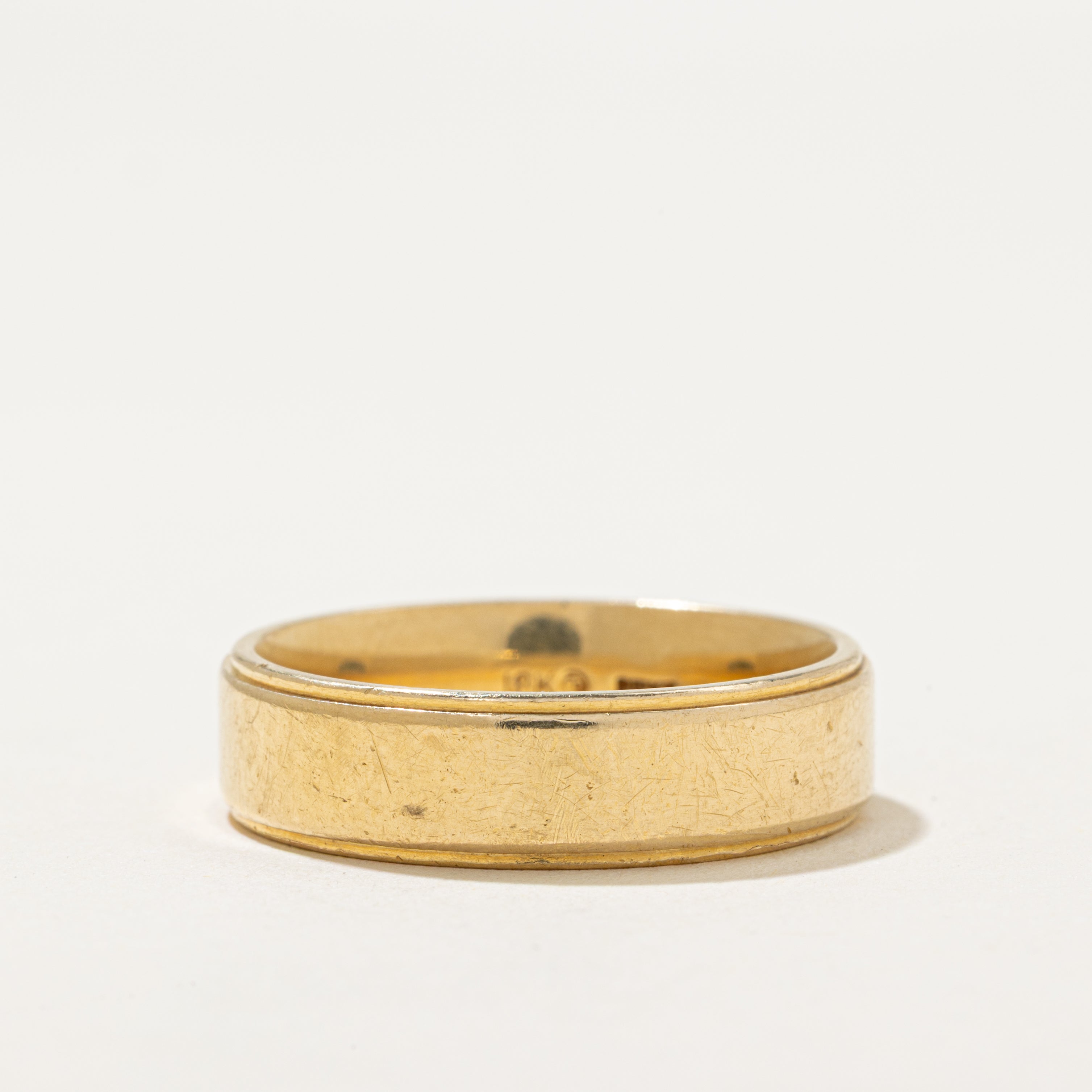 'Birks' 18k Yellow Gold Grooved Band | SZ 9.5
