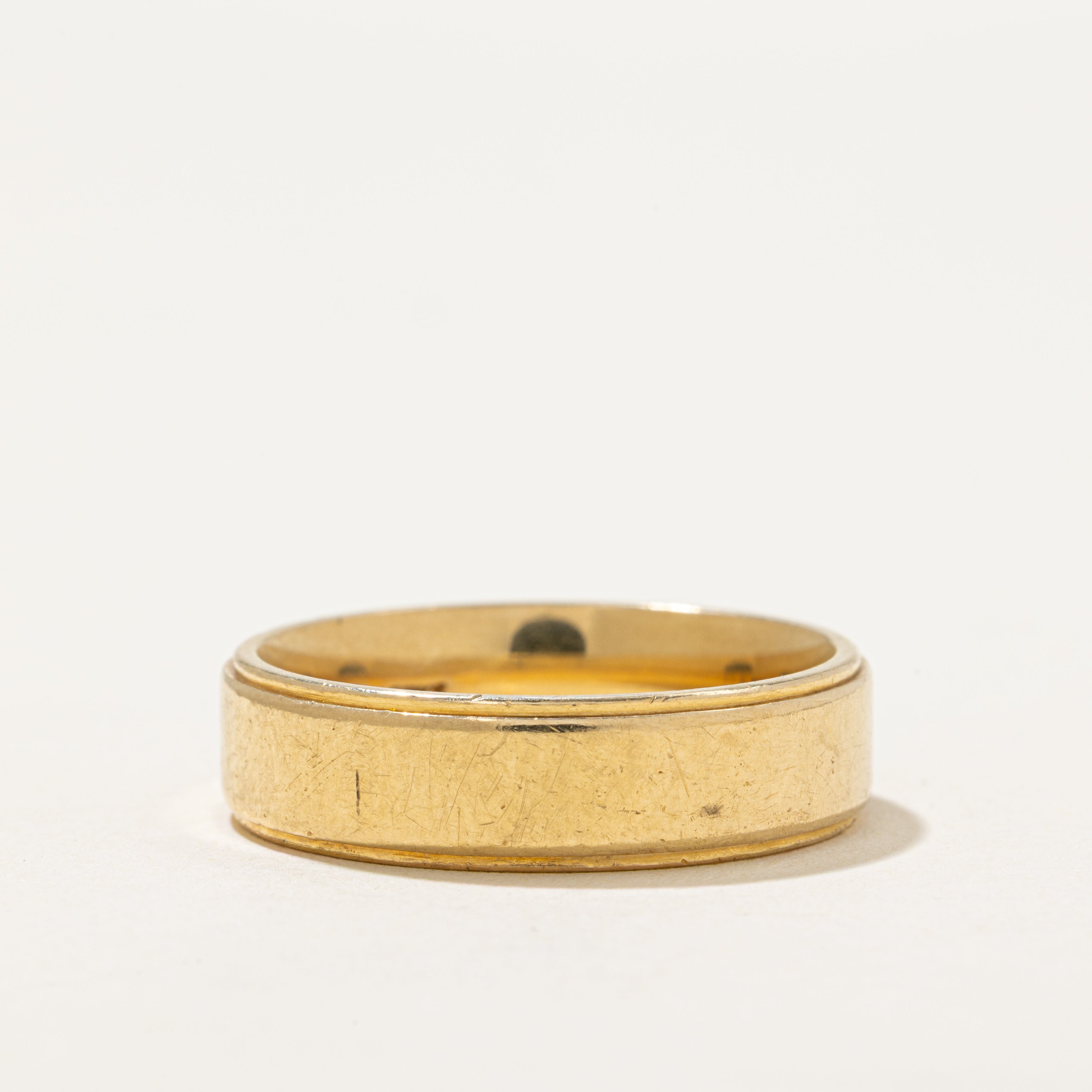 'Birks' 18k Yellow Gold Grooved Band | SZ 9.5