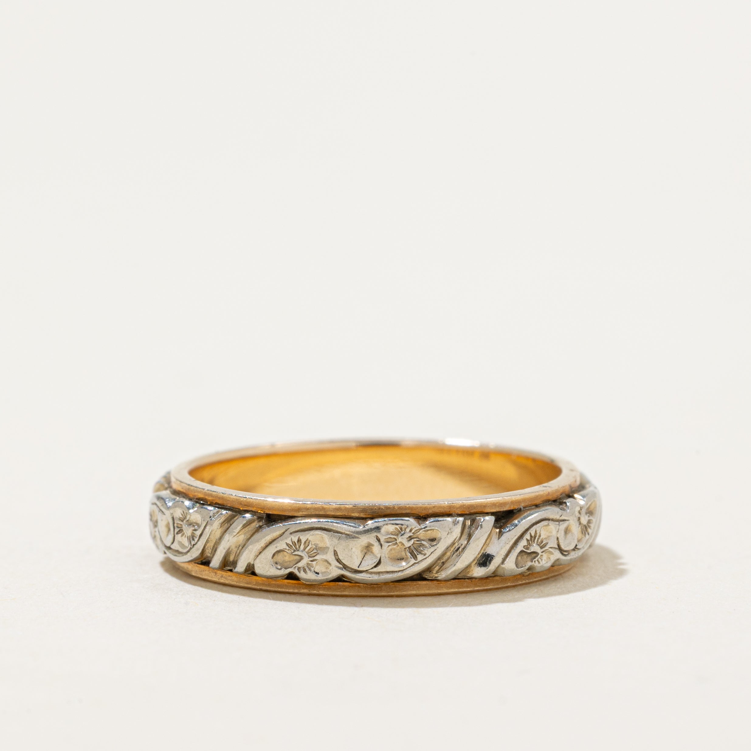 Bague vintage canadienne en or bicolore 14 carats, gravée de motifs floraux | 4 mm | Taille 5,5