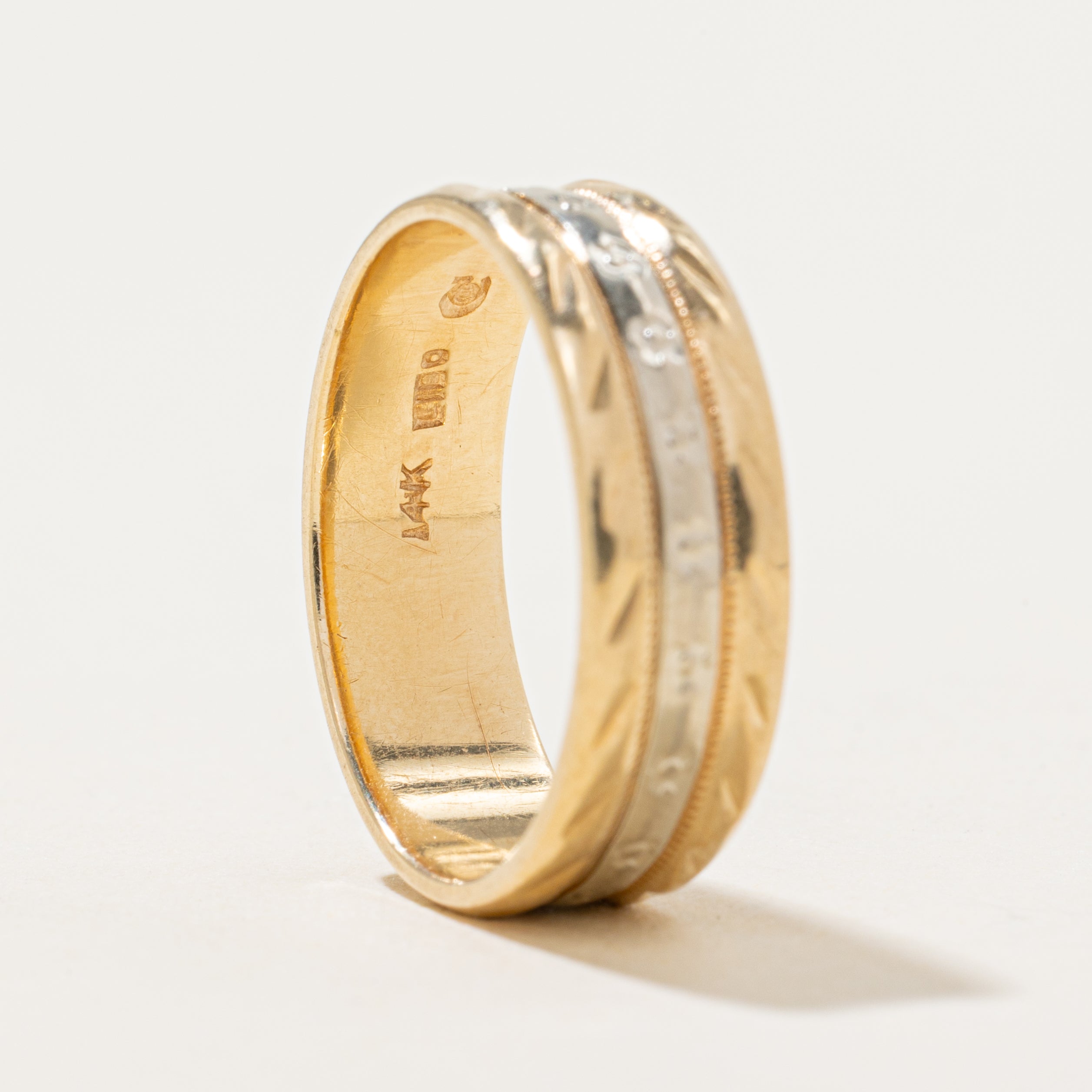 10k Gold Two Tone Gold Textured Band | SZ 6.75