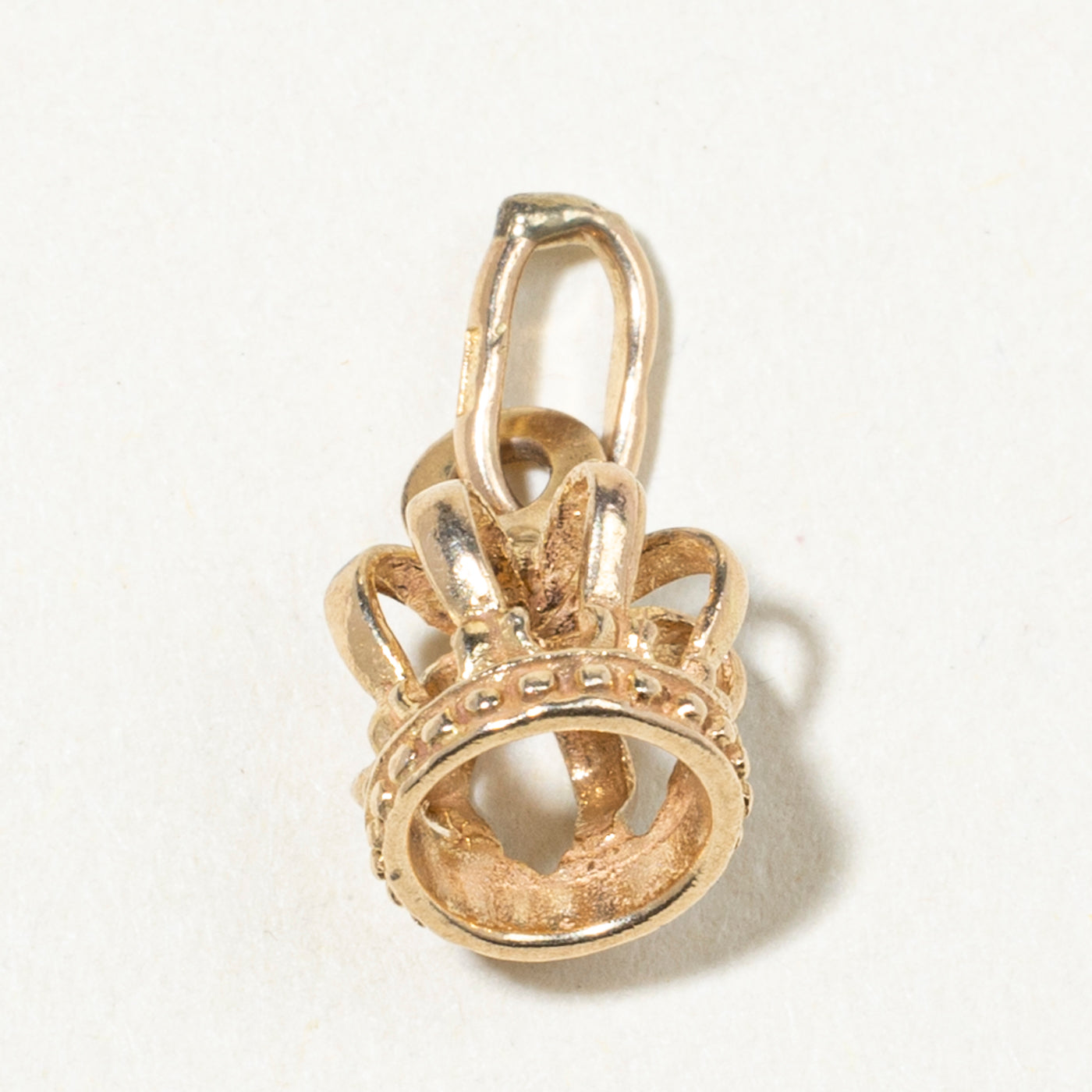 Breloque couronne en or jaune 12 carats