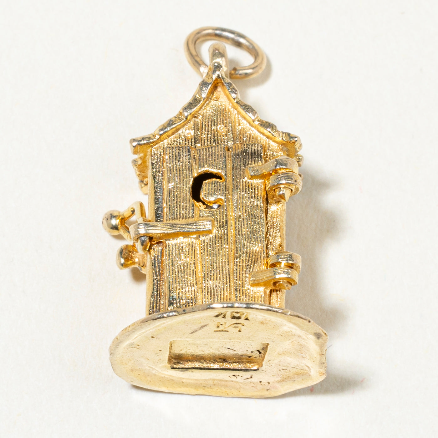 10k Yellow Gold Outhouse Charm