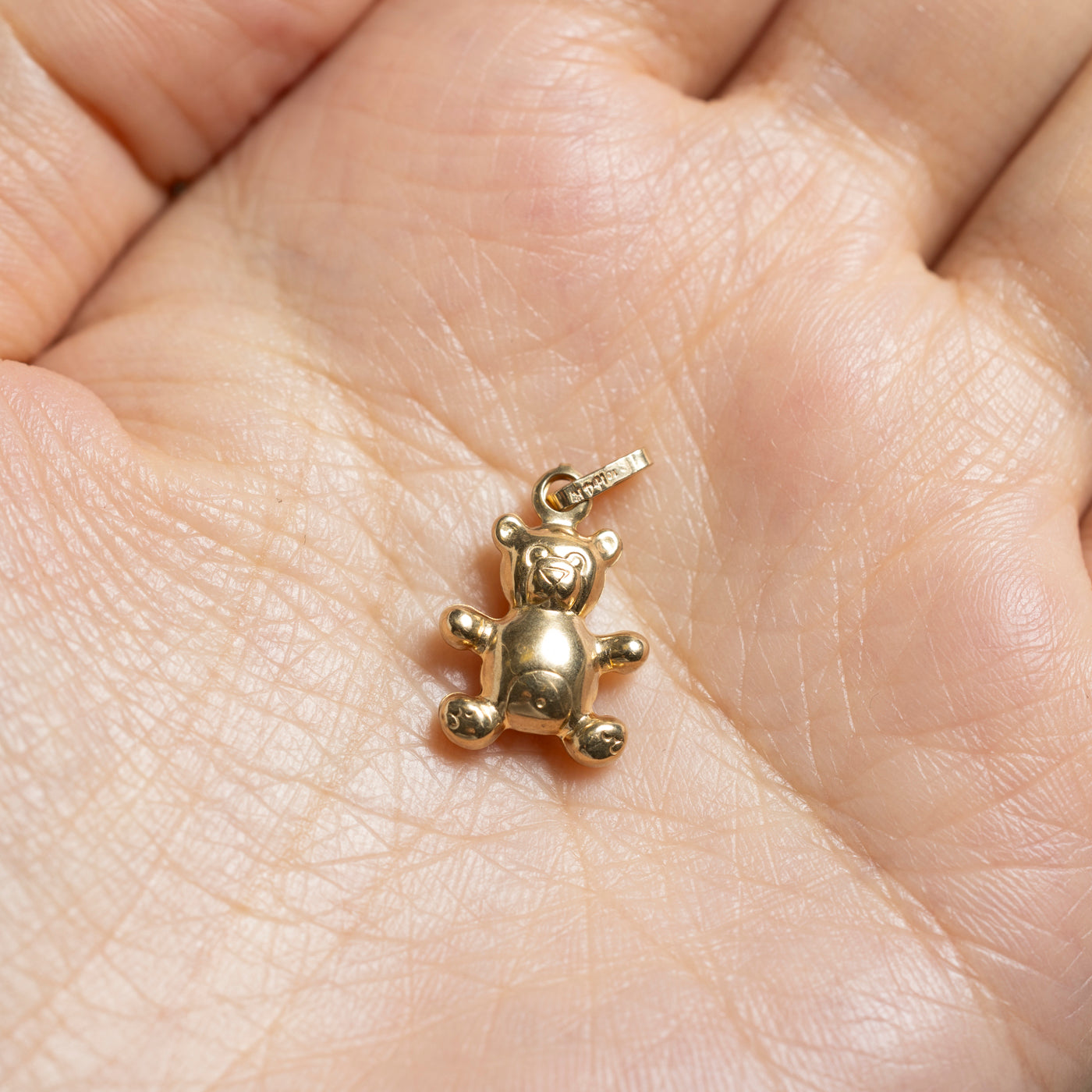 Breloque ours en peluche en or jaune 10 carats