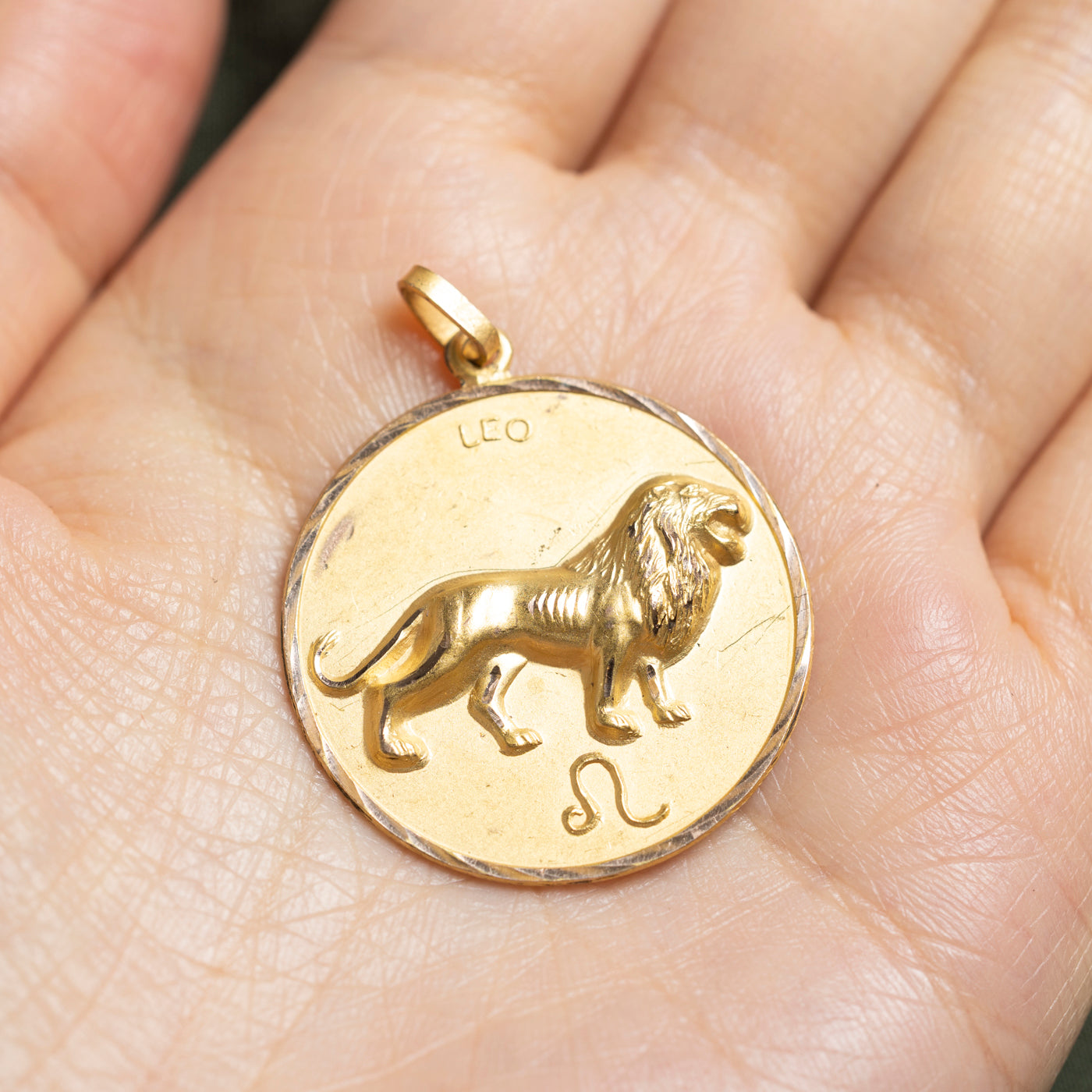 14k Yellow Gold Zodiac Leo Zodiac Charm