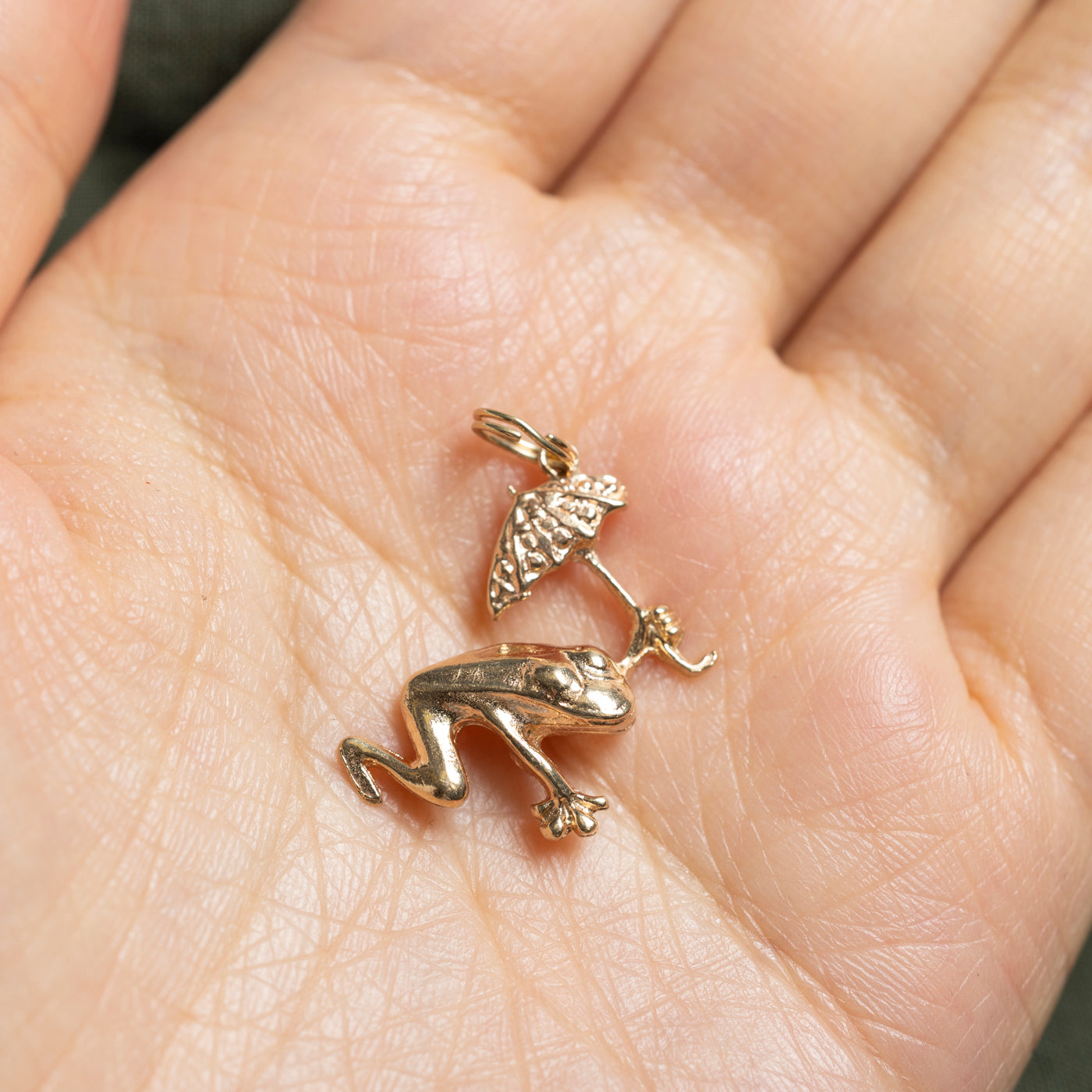 10k Yellow Gold Frog In the Rain Charm
