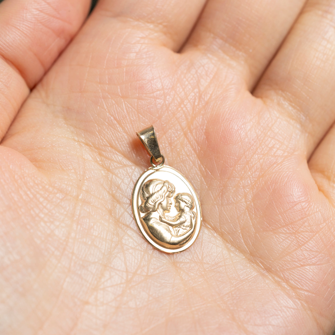 10k Yellow Gold Mother & Child Pendant